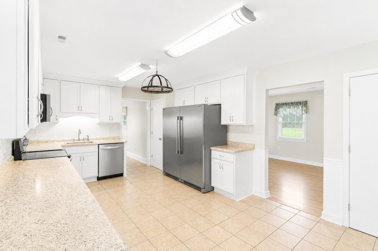 715 Cypress Dr. Property Photo 4