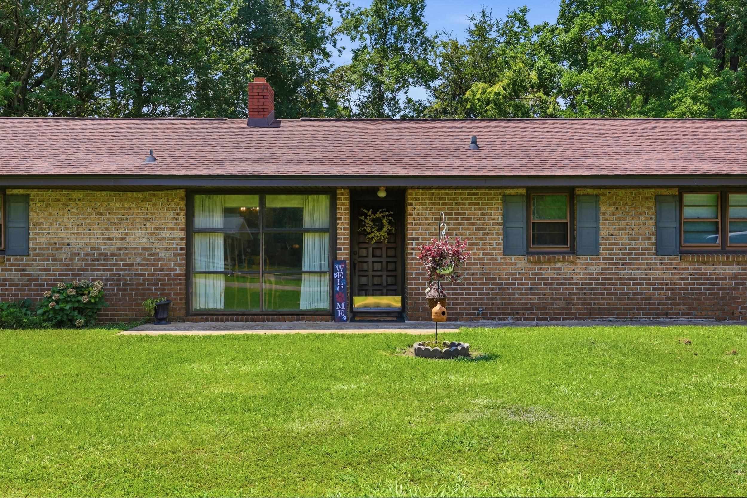 613 Elizabeth St. Property Photo 2