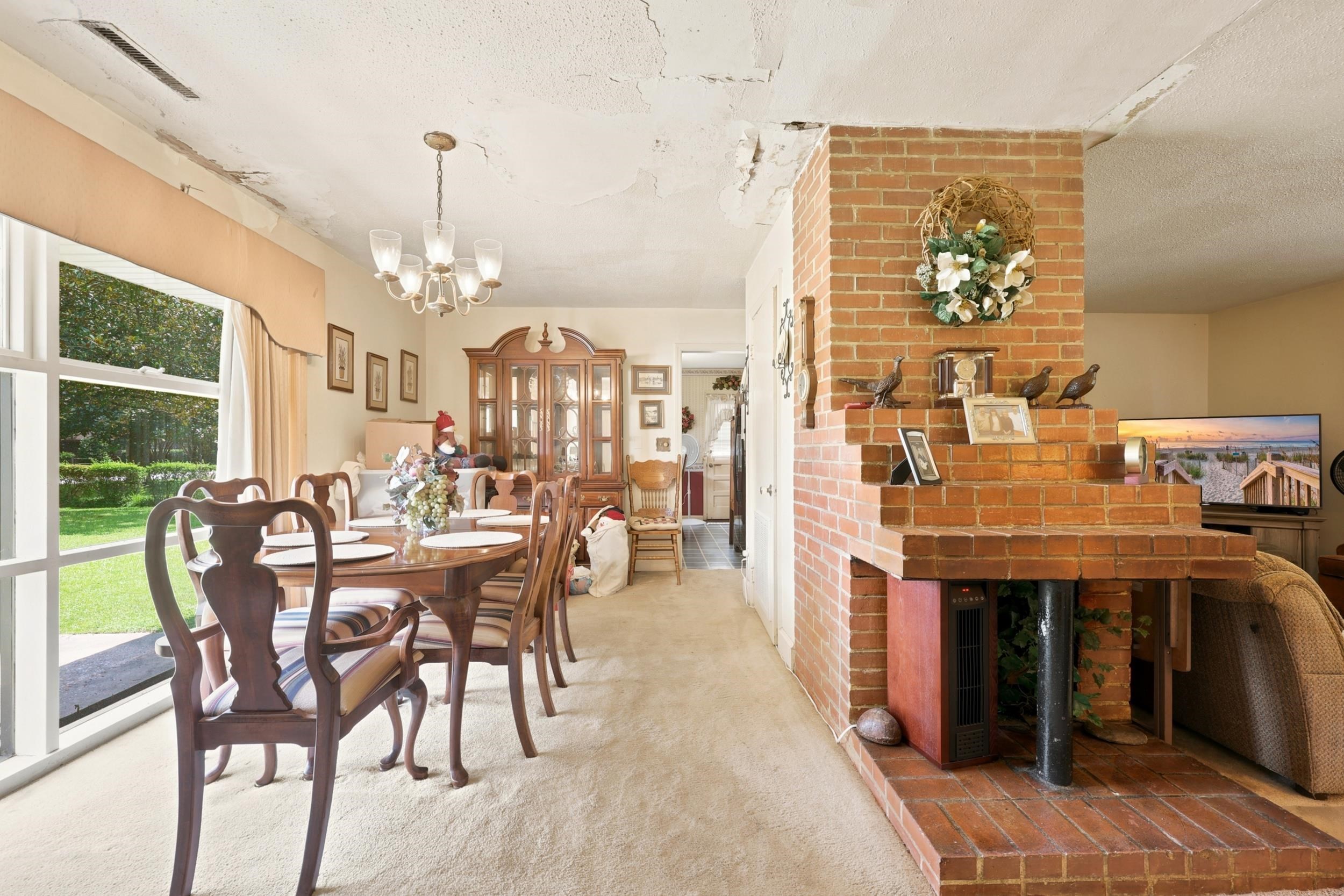 613 Elizabeth St. Property Photo 6