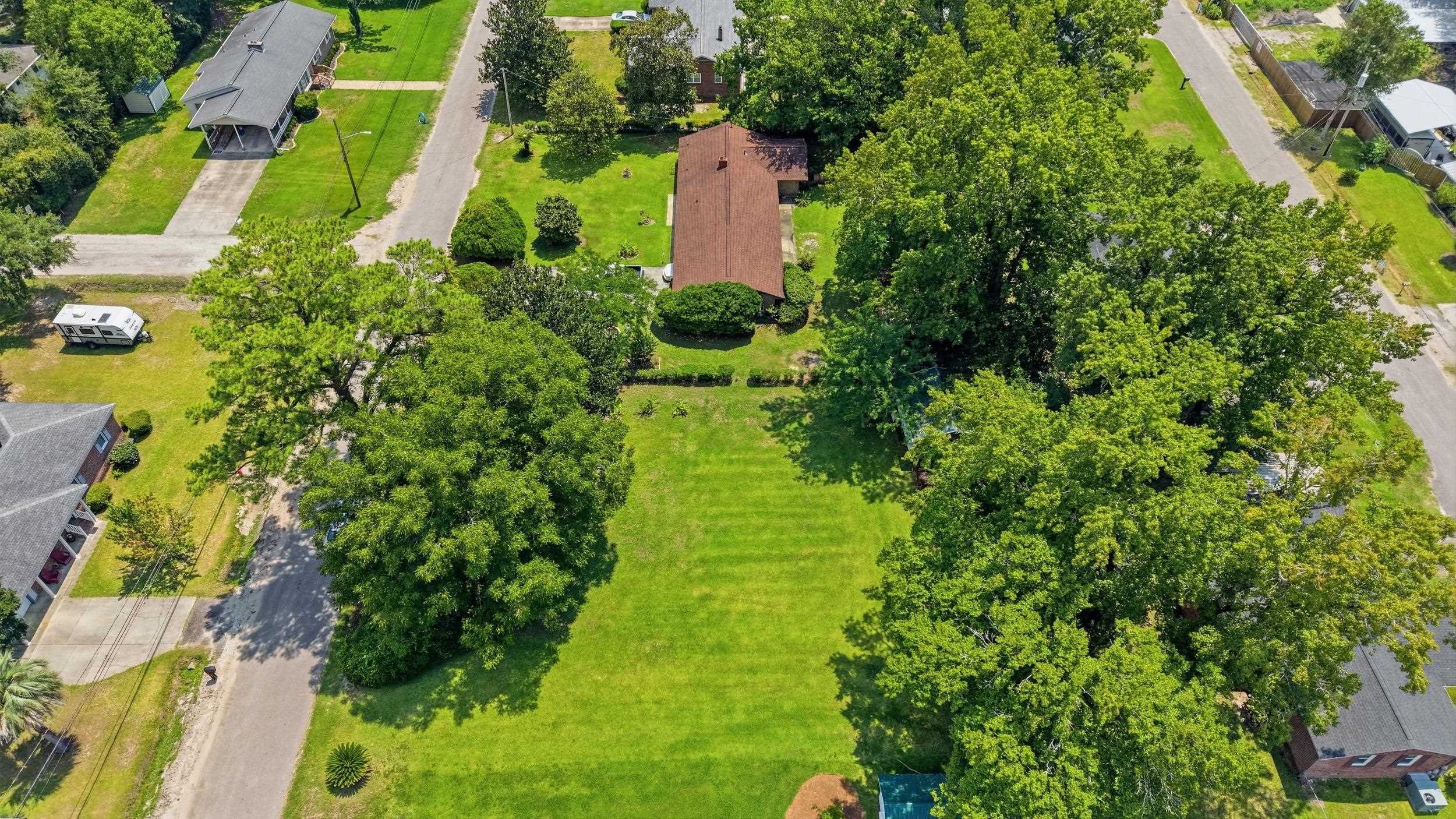 613 Elizabeth St. Property Photo 39