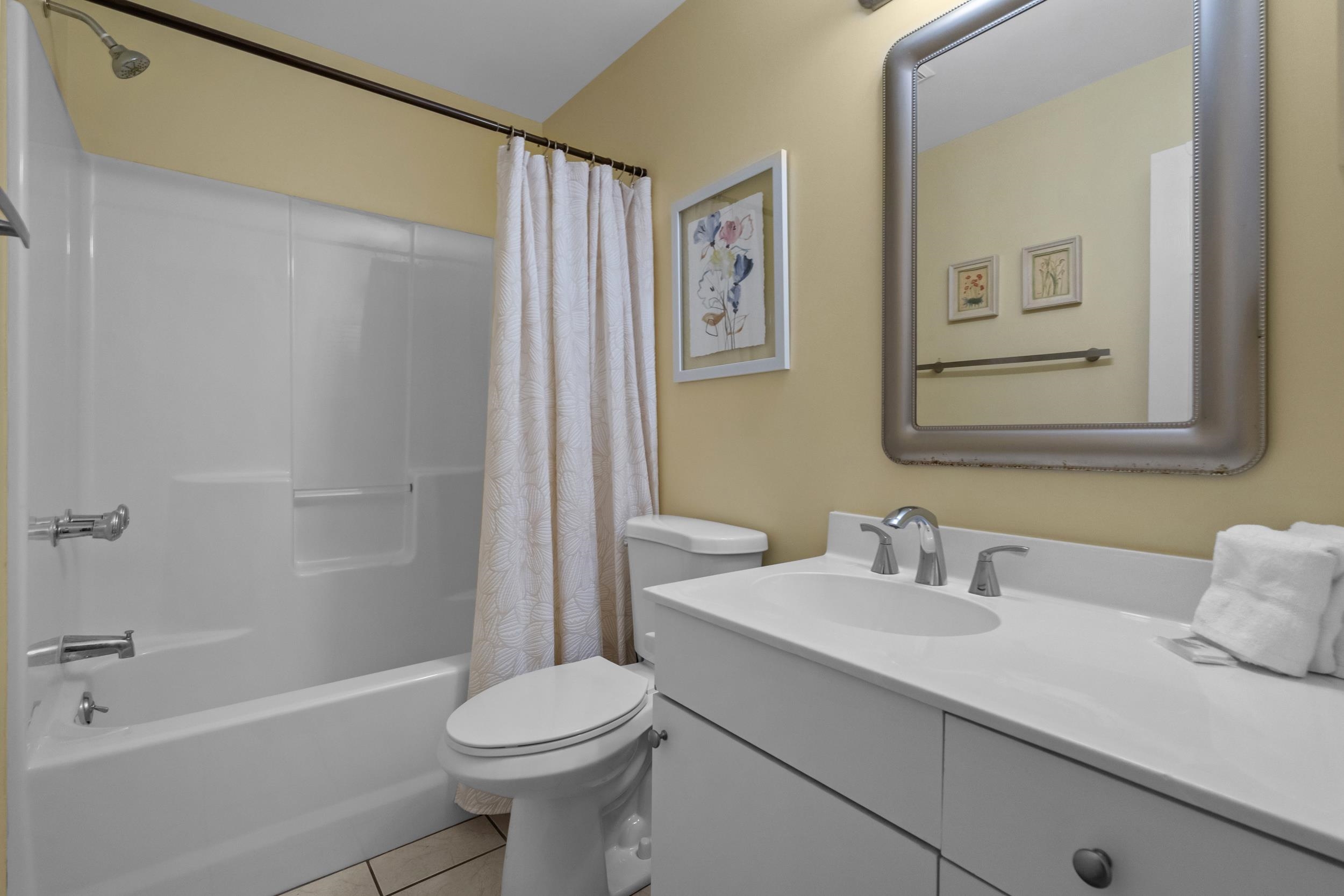 200 Stillwood Dr. Property Photo 28