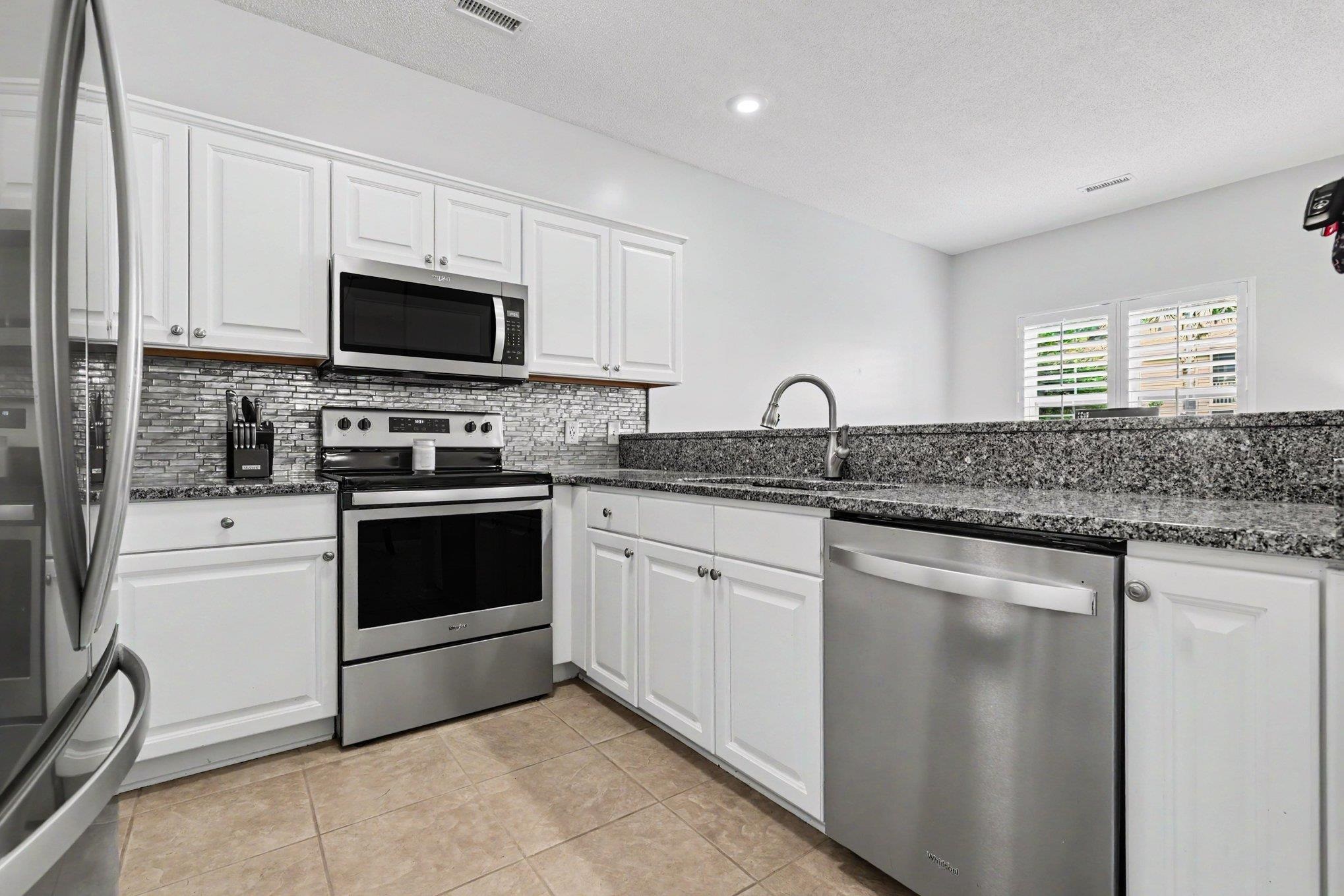 3103 Sweet Water Blvd. Property Photo 14