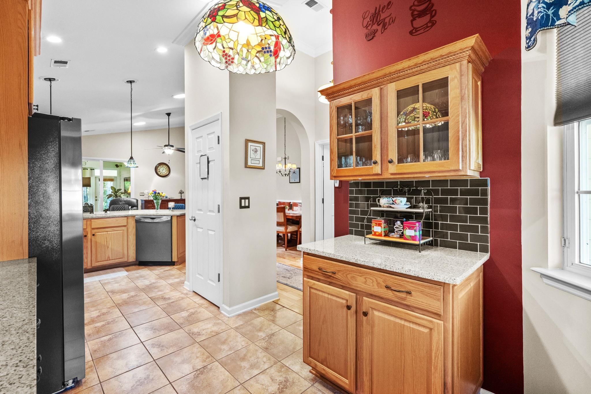 701 Bay Hill Ct. Property Photo 13