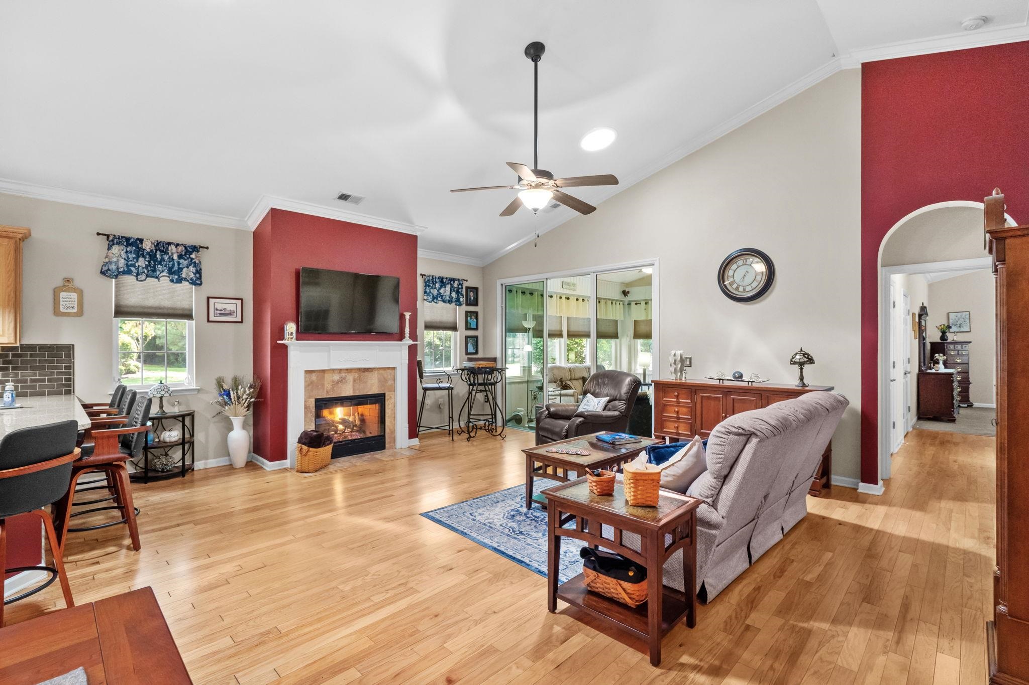 701 Bay Hill Ct. Property Photo 14