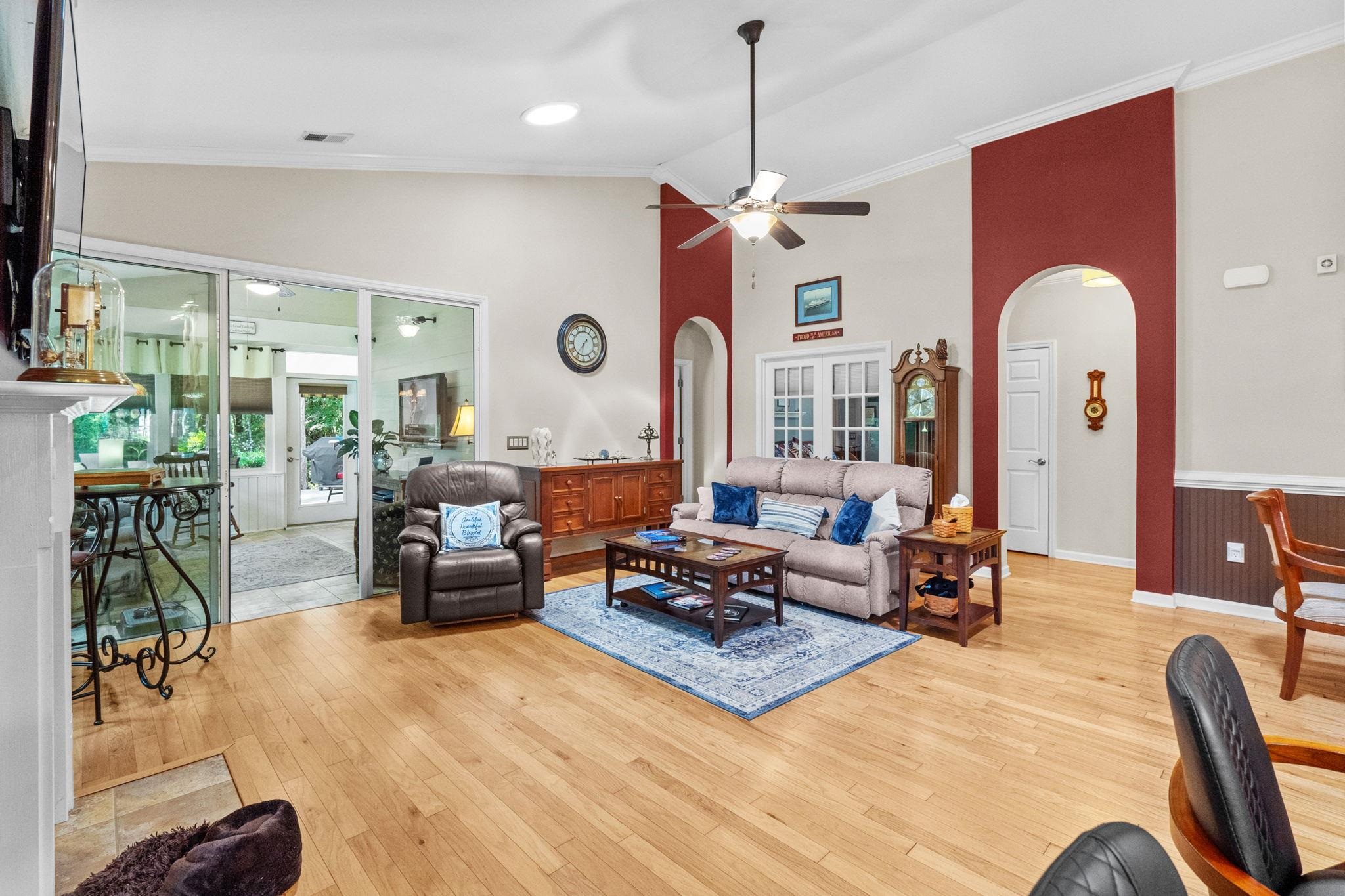 701 Bay Hill Ct. Property Photo 15