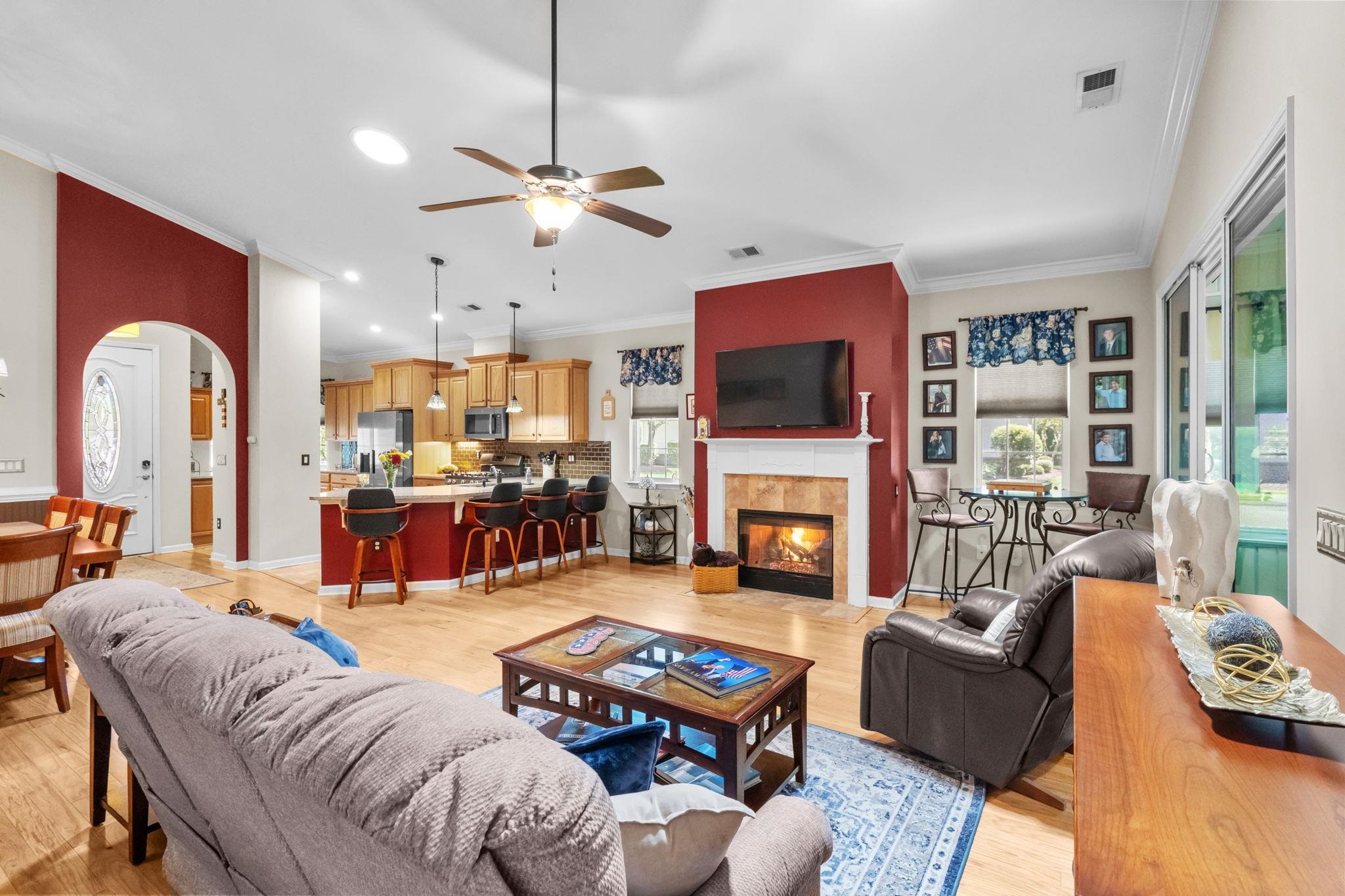701 Bay Hill Ct. Property Photo 16