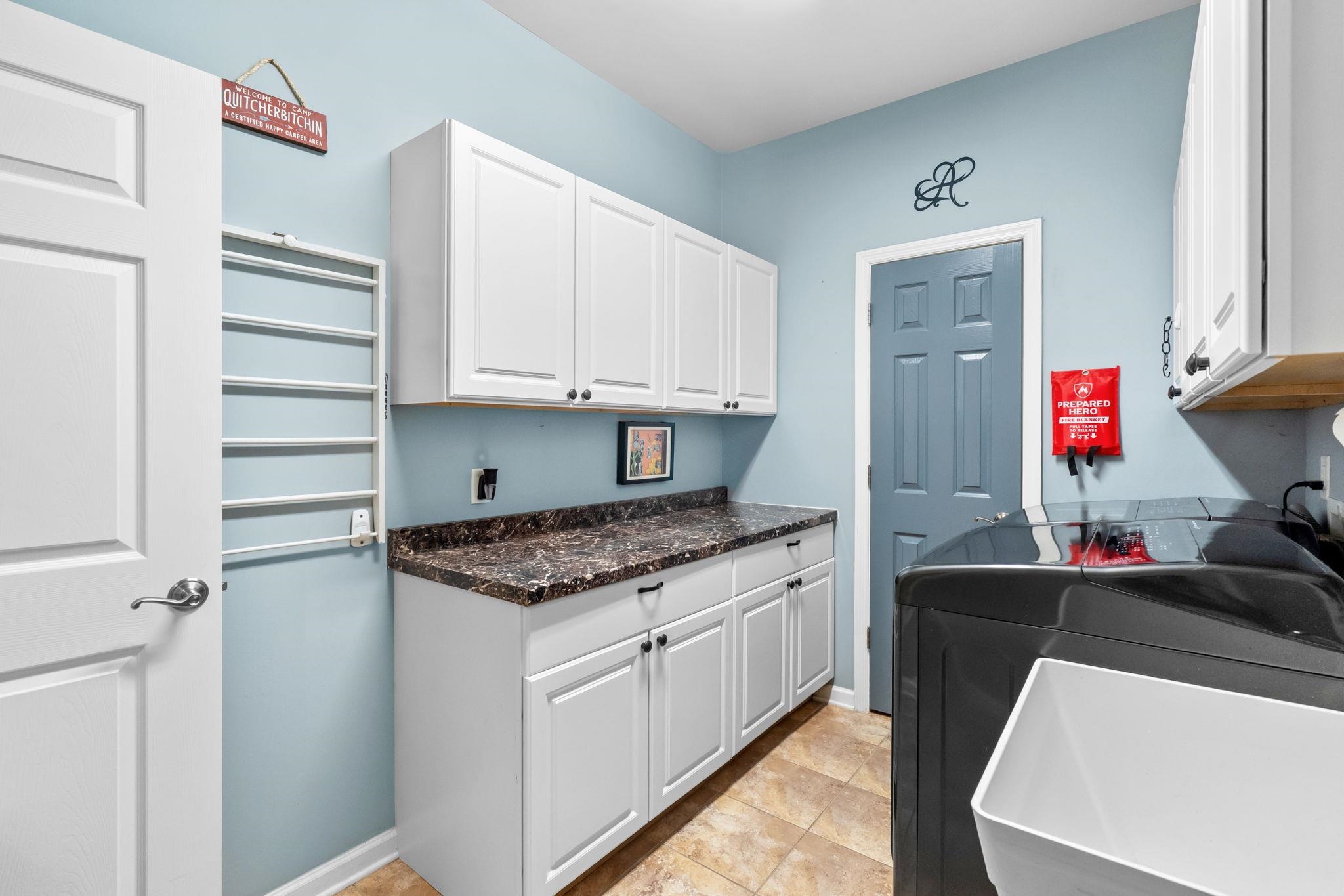 701 Bay Hill Ct. Property Photo 35