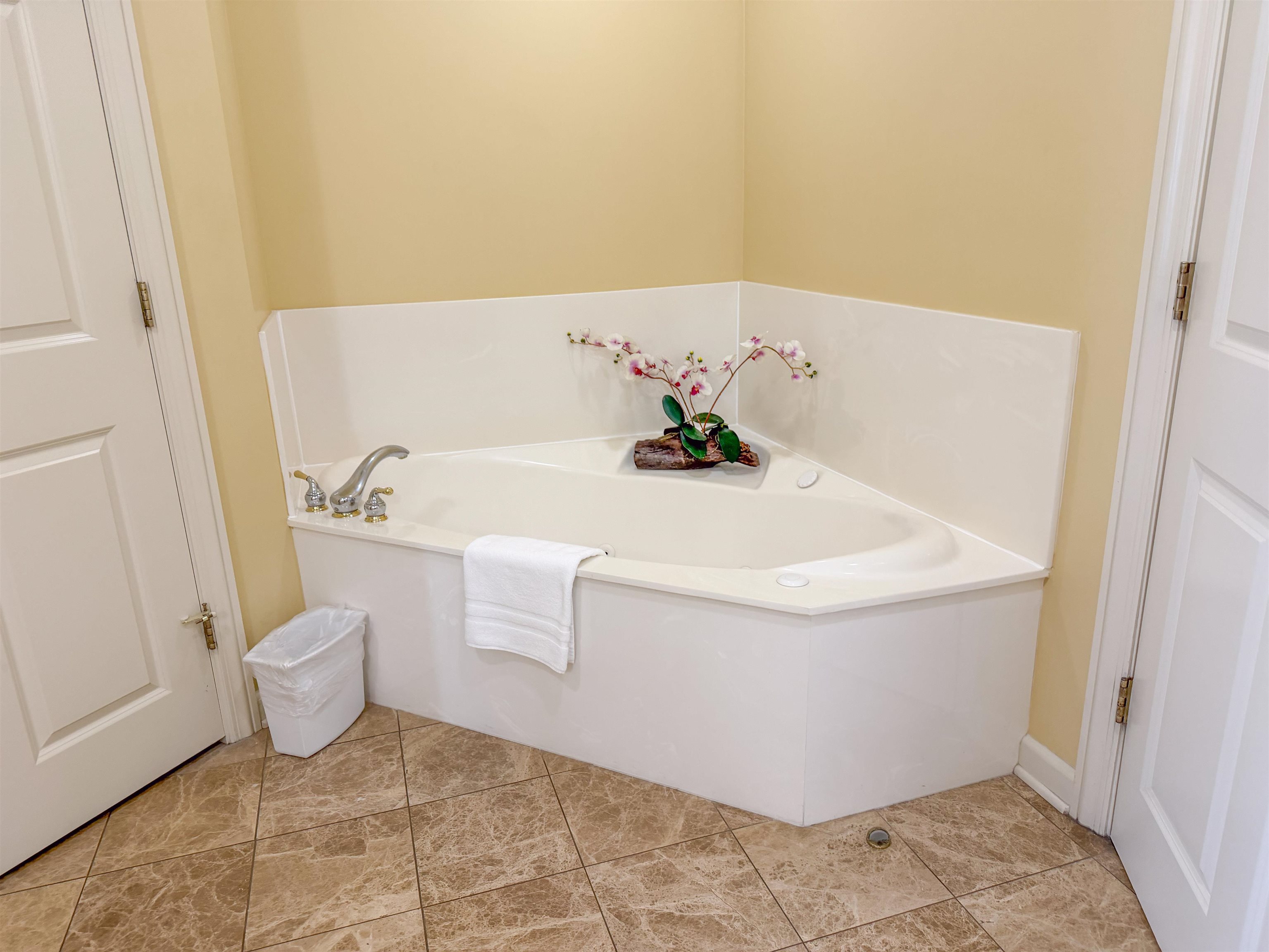 8500 Margate Circle Property Photo 22