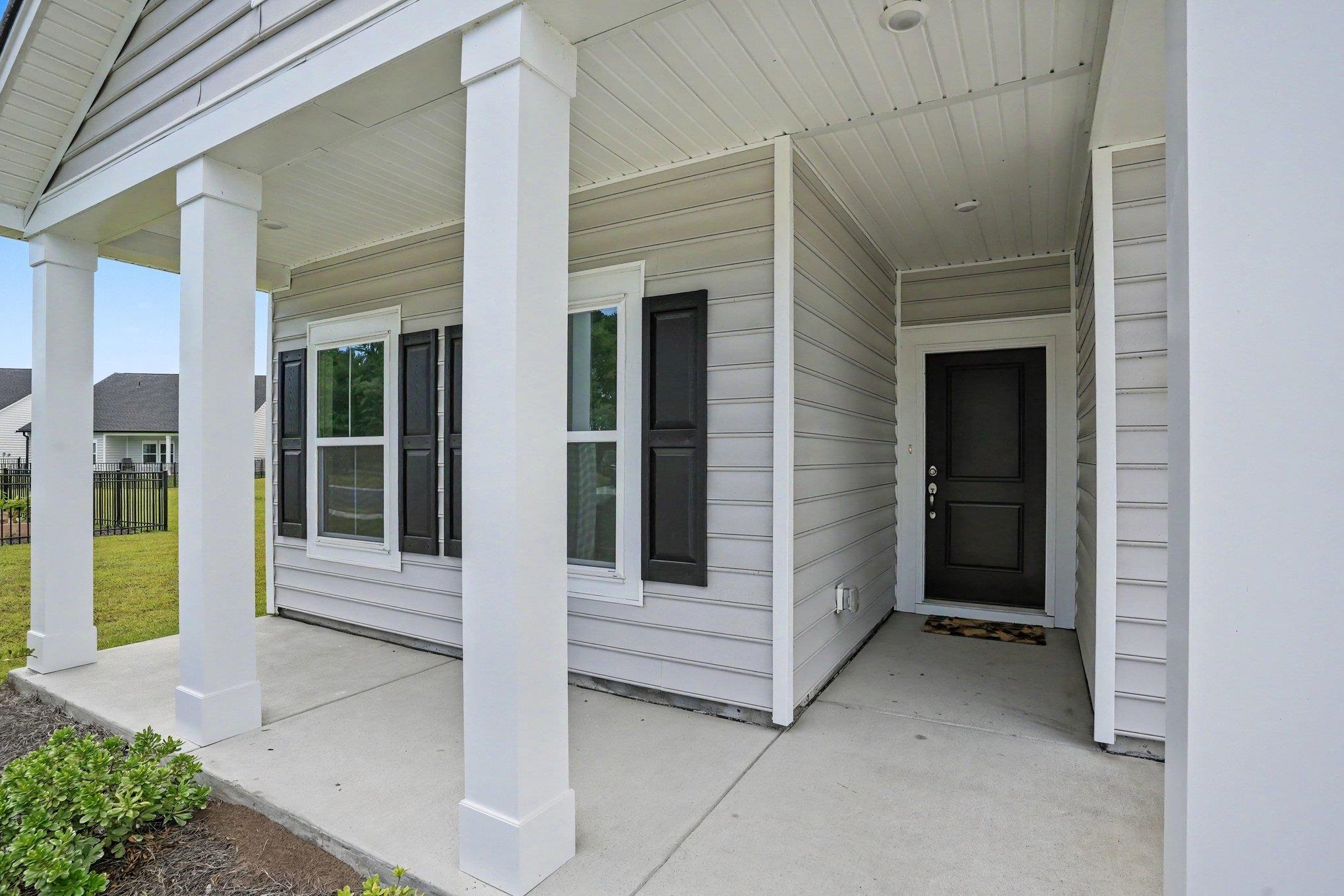5015 Selene Ct. Property Photo 3