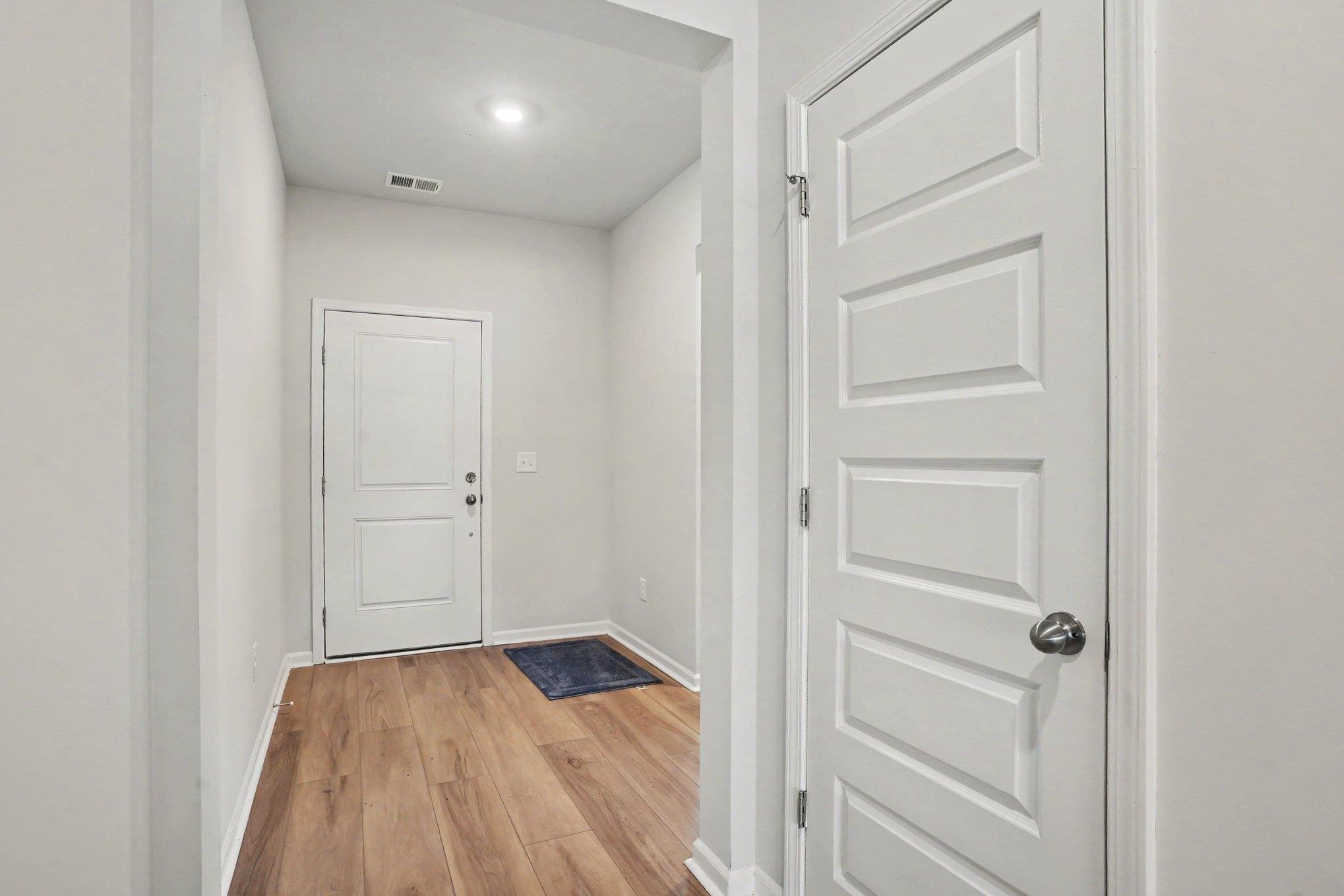 5015 Selene Ct. Property Photo 4