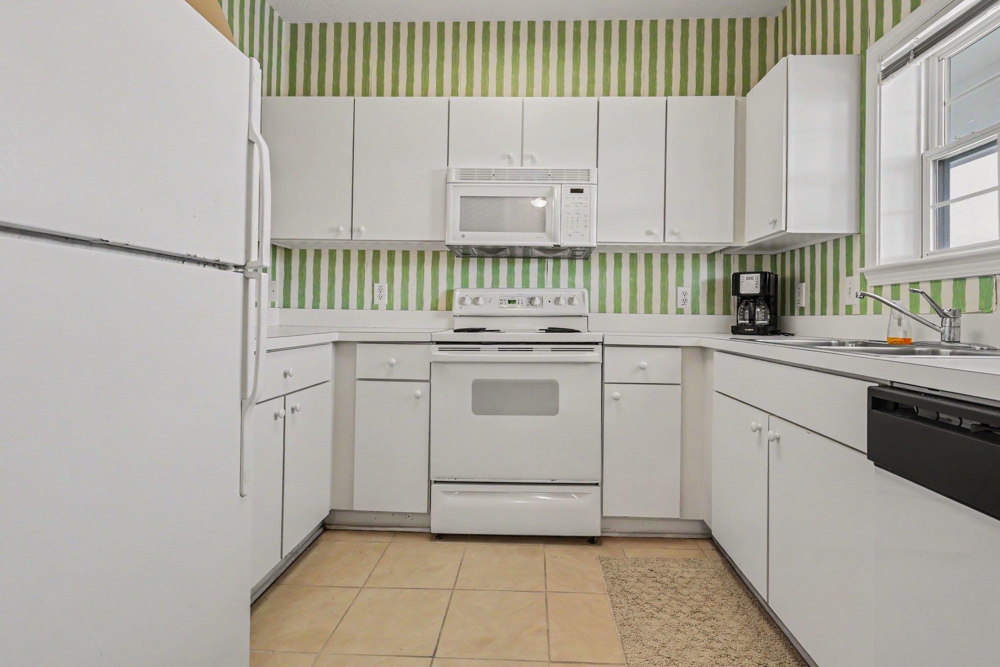 5750 Oyster Catcher Dr. Property Photo 12