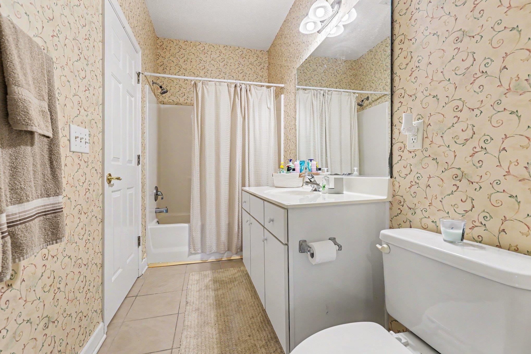 5750 Oyster Catcher Dr. Property Photo 18