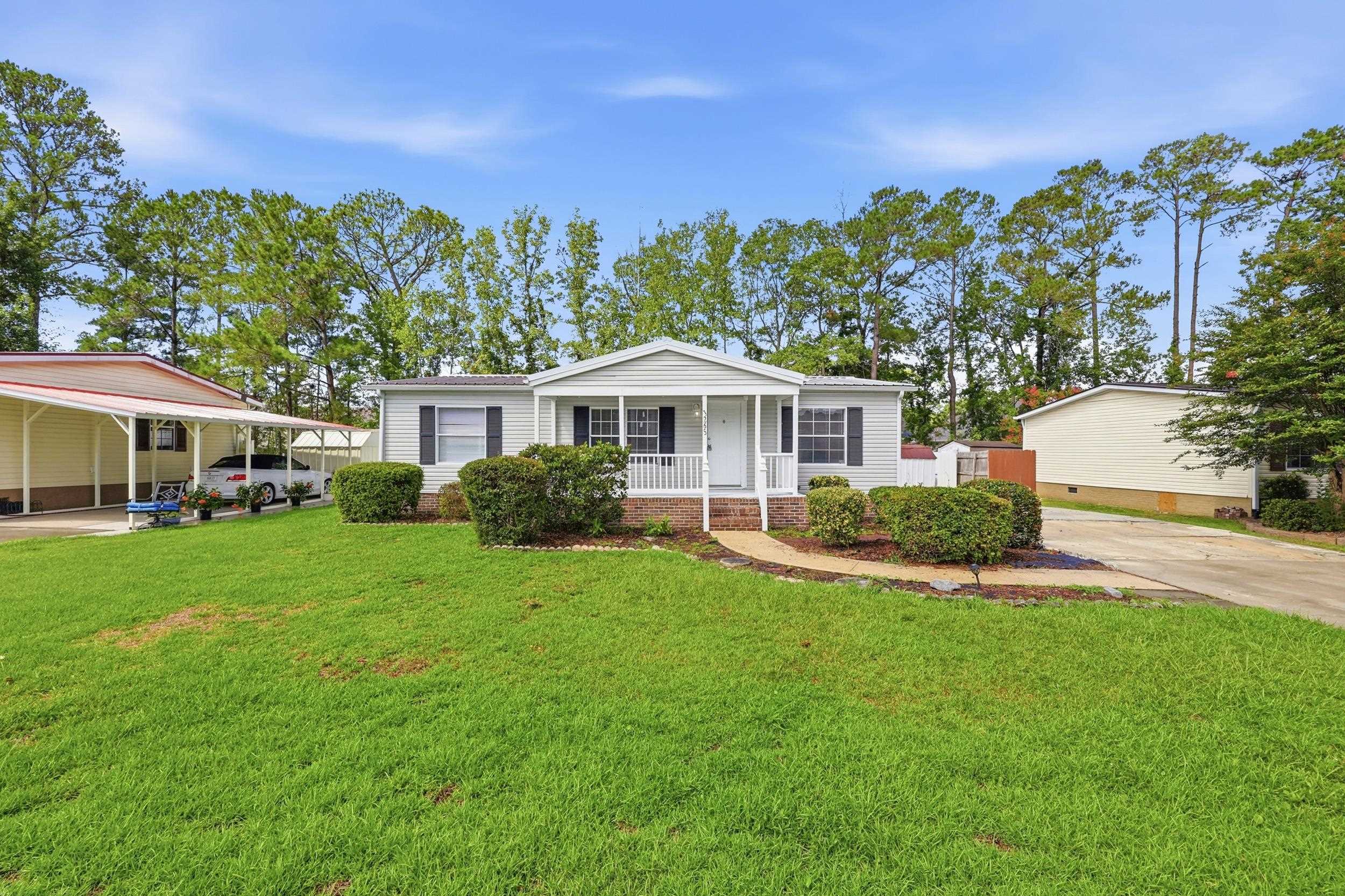 3265 Lyndon Dr. Property Photo 1