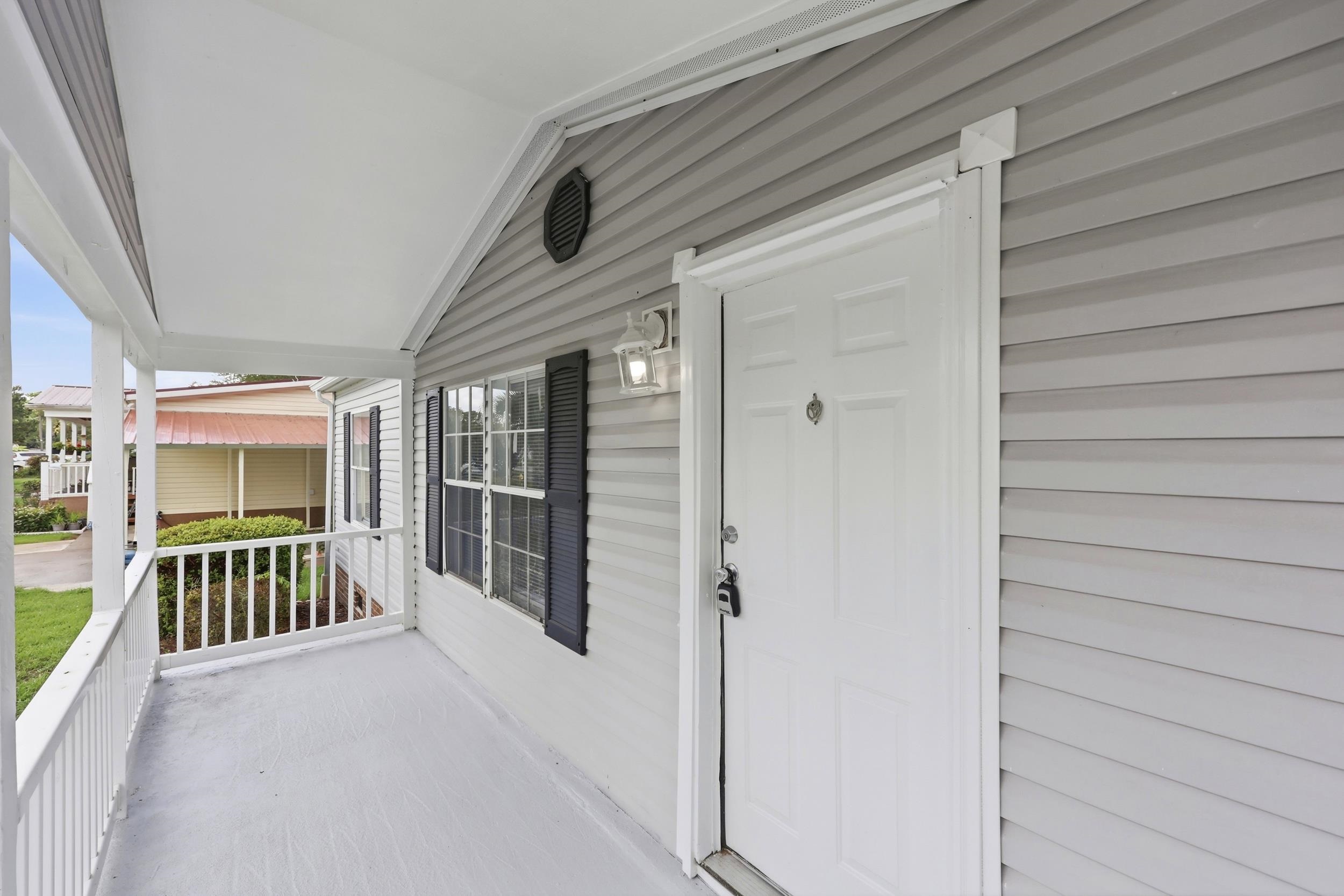 3265 Lyndon Dr. Property Photo 12