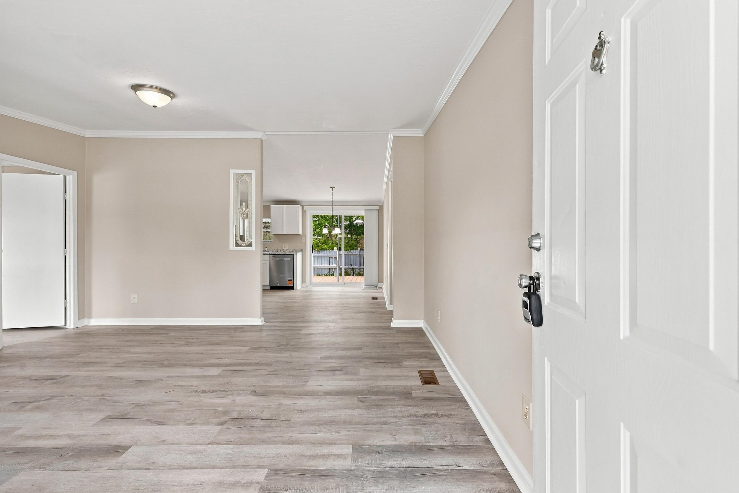 3265 Lyndon Dr. Property Photo 13