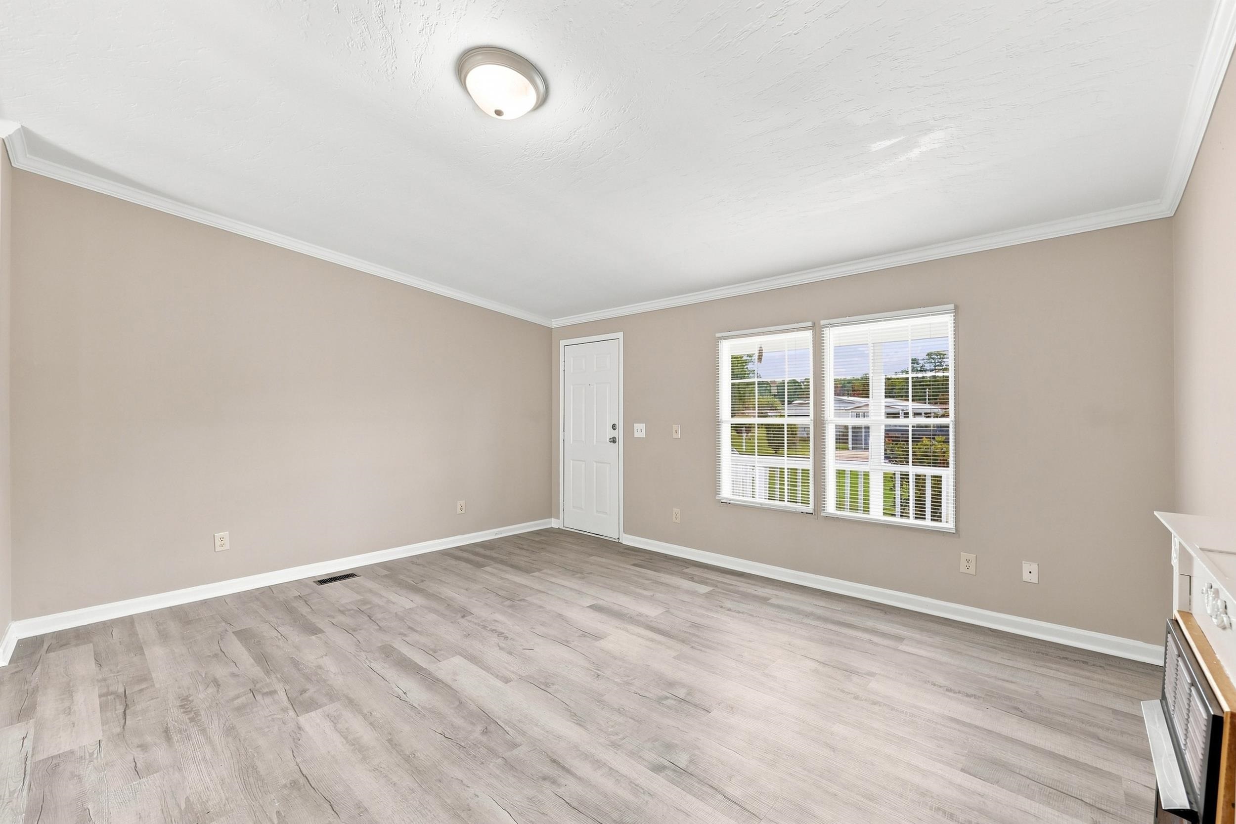3265 Lyndon Dr. Property Photo 16