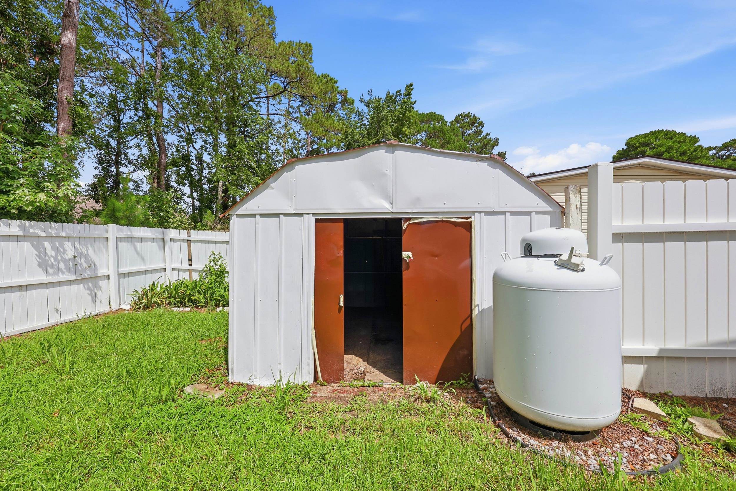 3265 Lyndon Dr. Property Photo 41