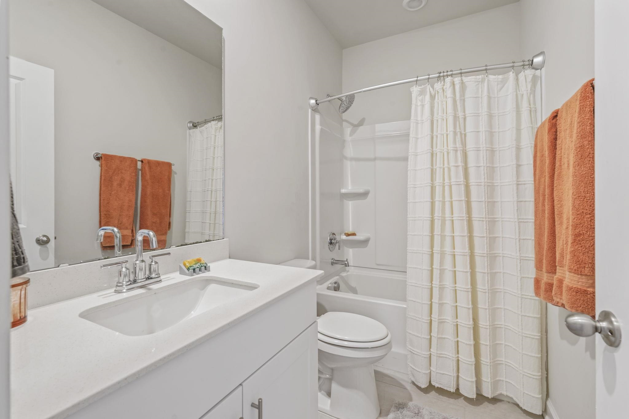 2319 Grand Meadow Dr. Property Photo 4