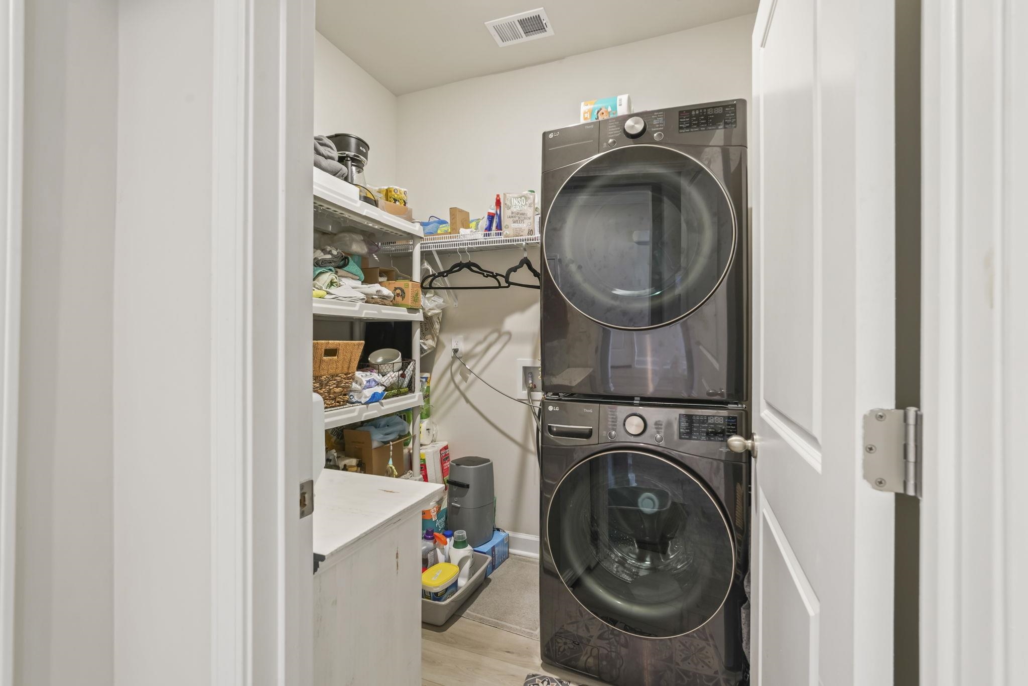 2319 Grand Meadow Dr. Property Photo 8