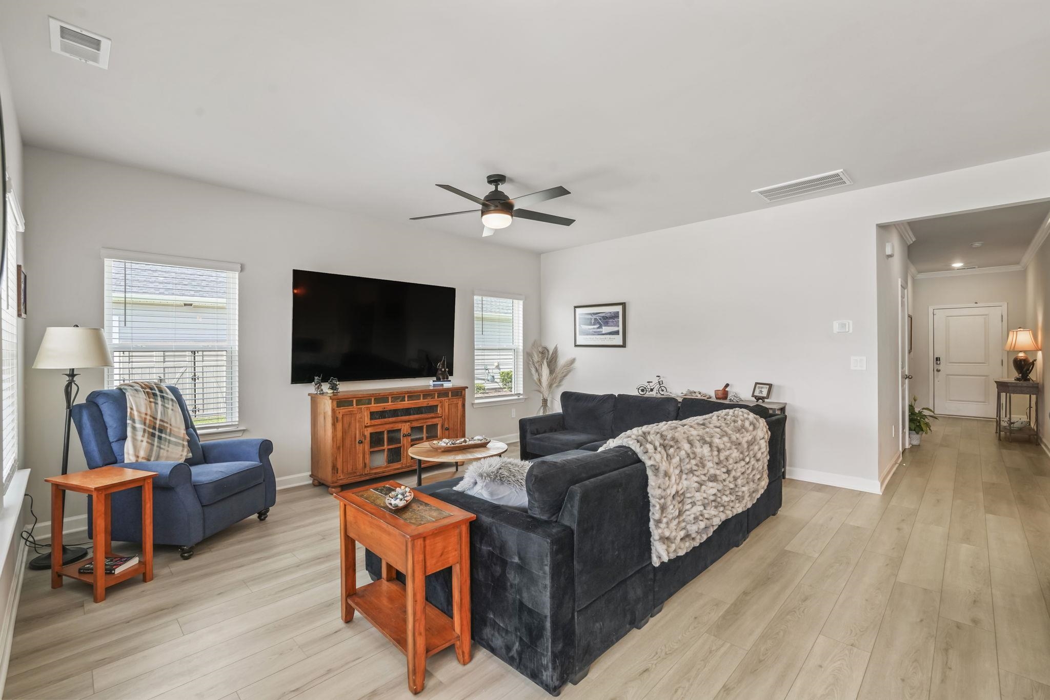 2319 Grand Meadow Dr. Property Photo 16