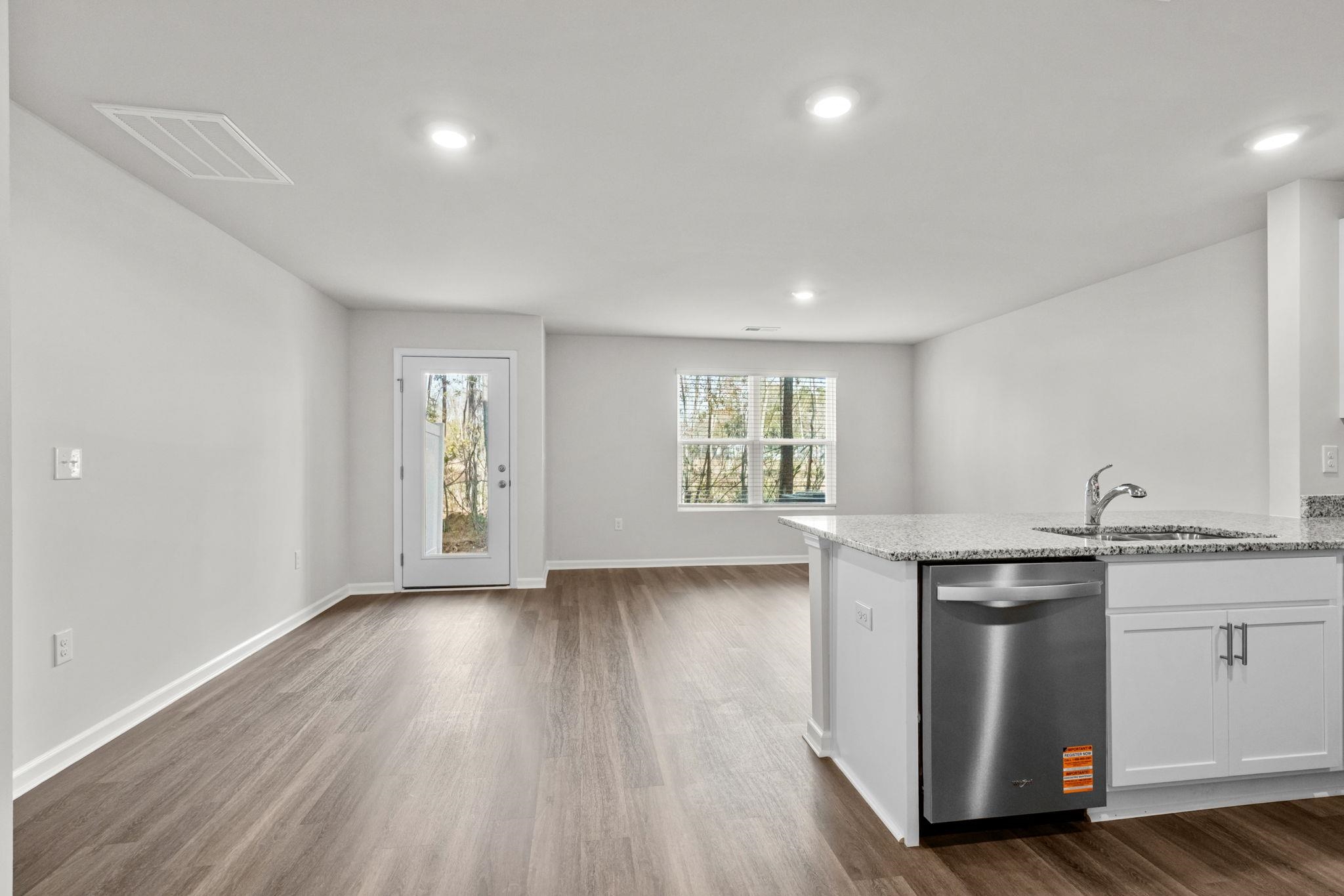 539 Gemstone Blvd Property Photo 2