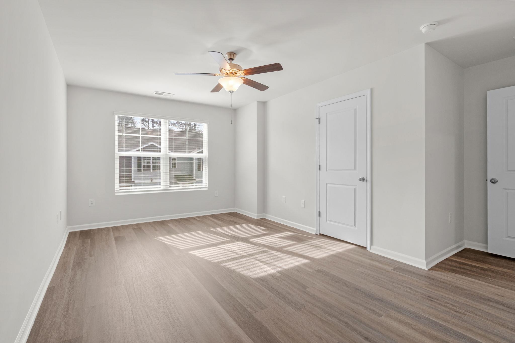 539 Gemstone Blvd Property Photo 18