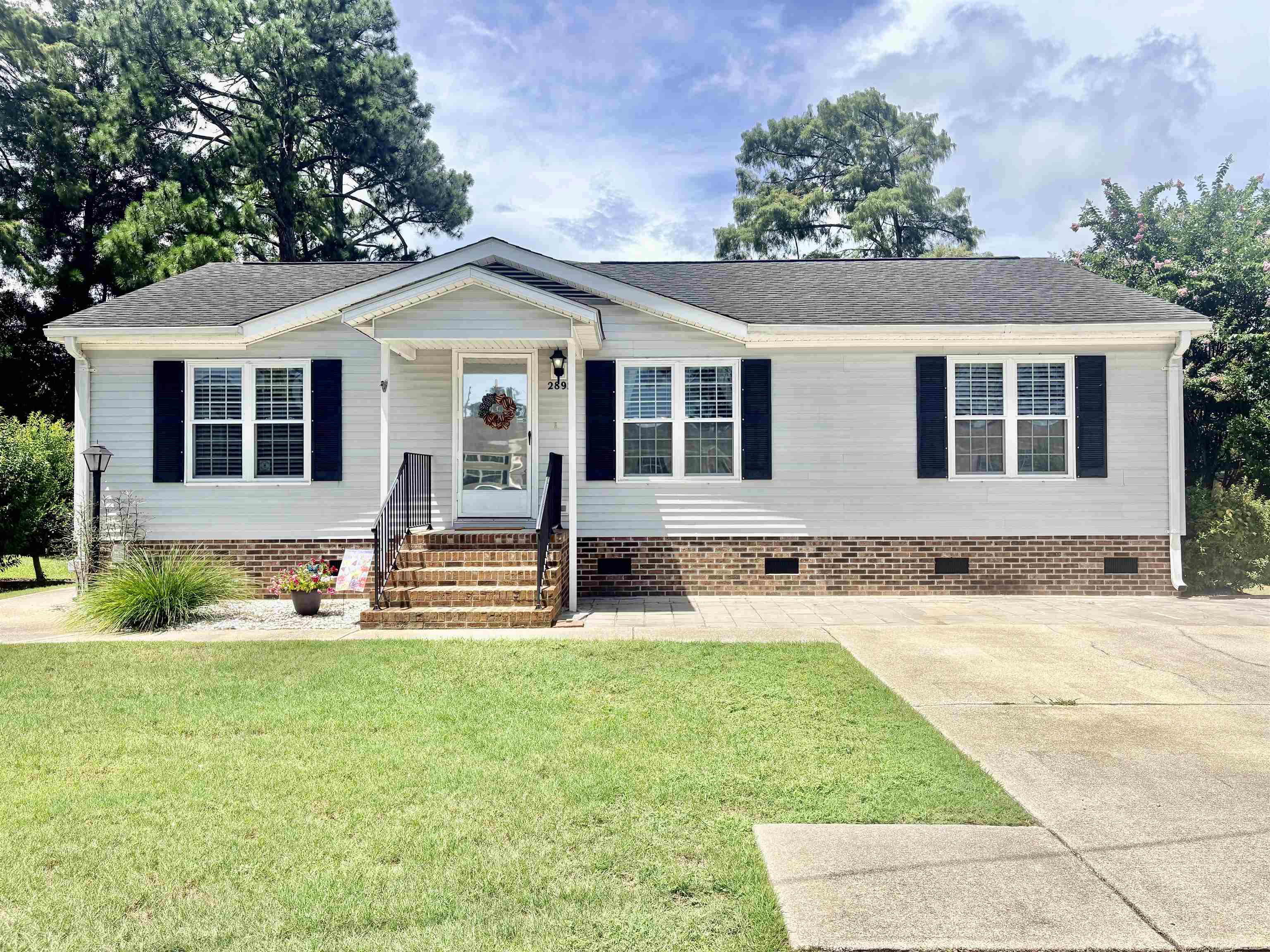 2892 Palm Rd. Property Photo 1