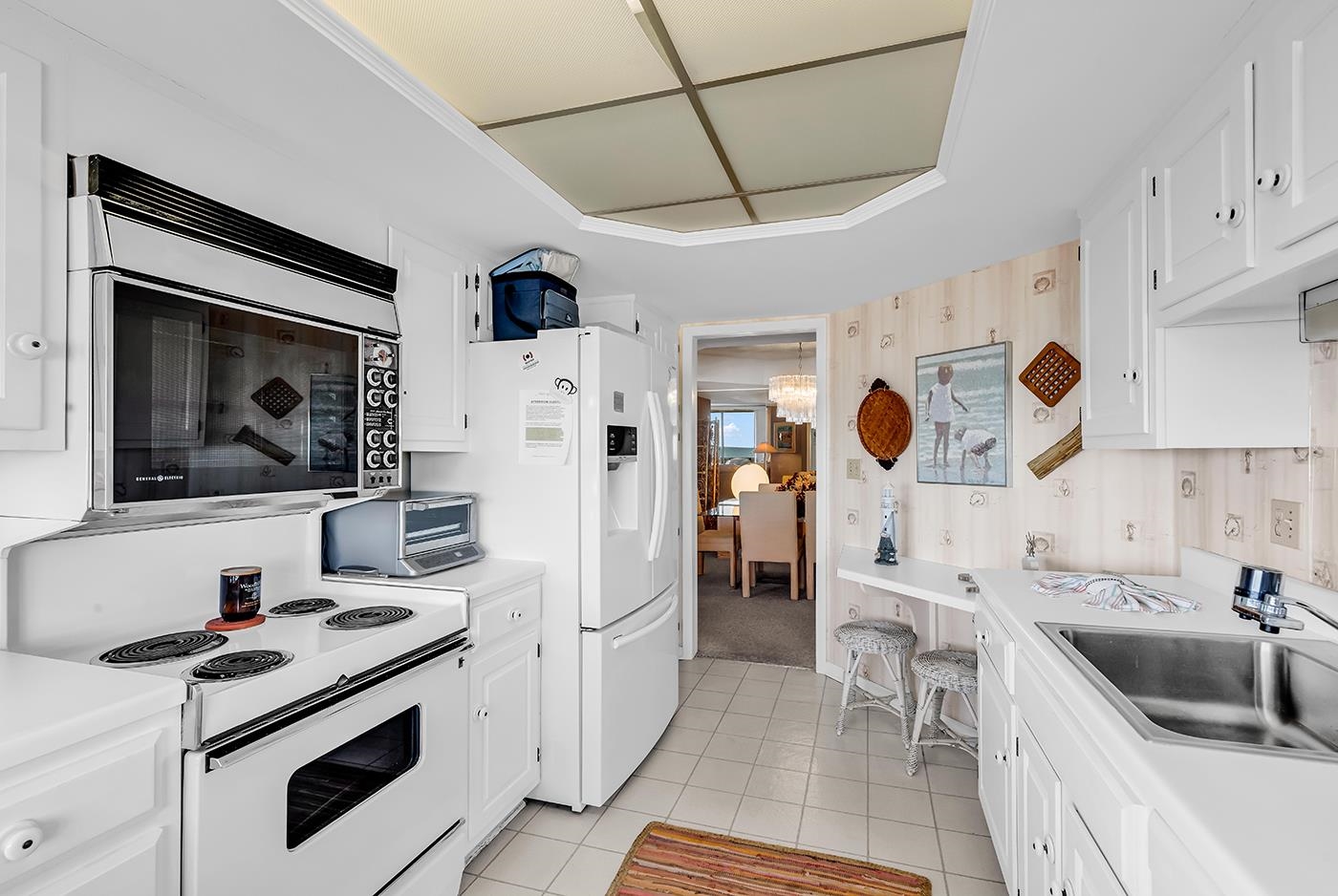 9650 Shore Dr. Property Photo 12