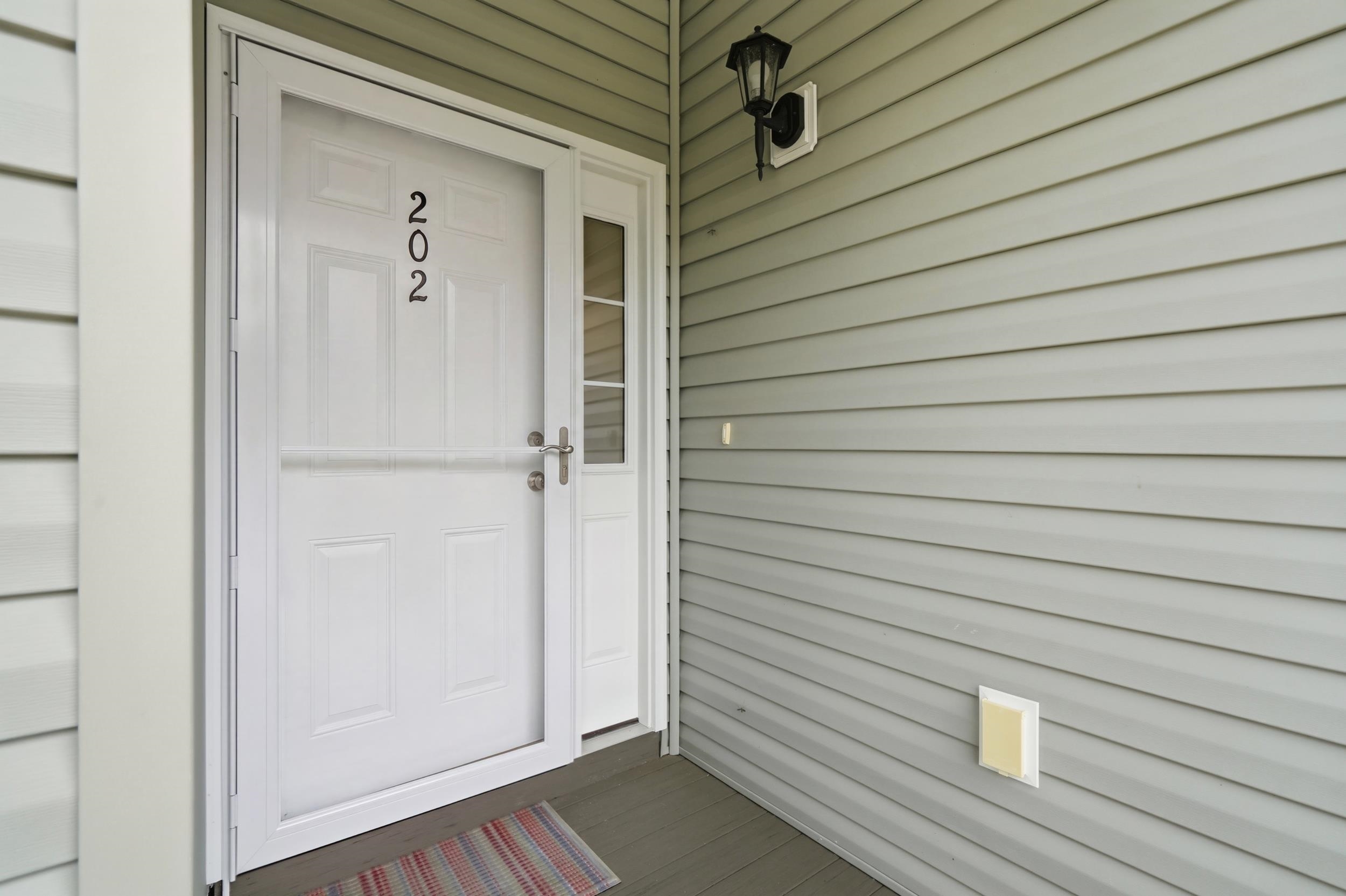 647 Sunnyside Dr. Property Photo 2