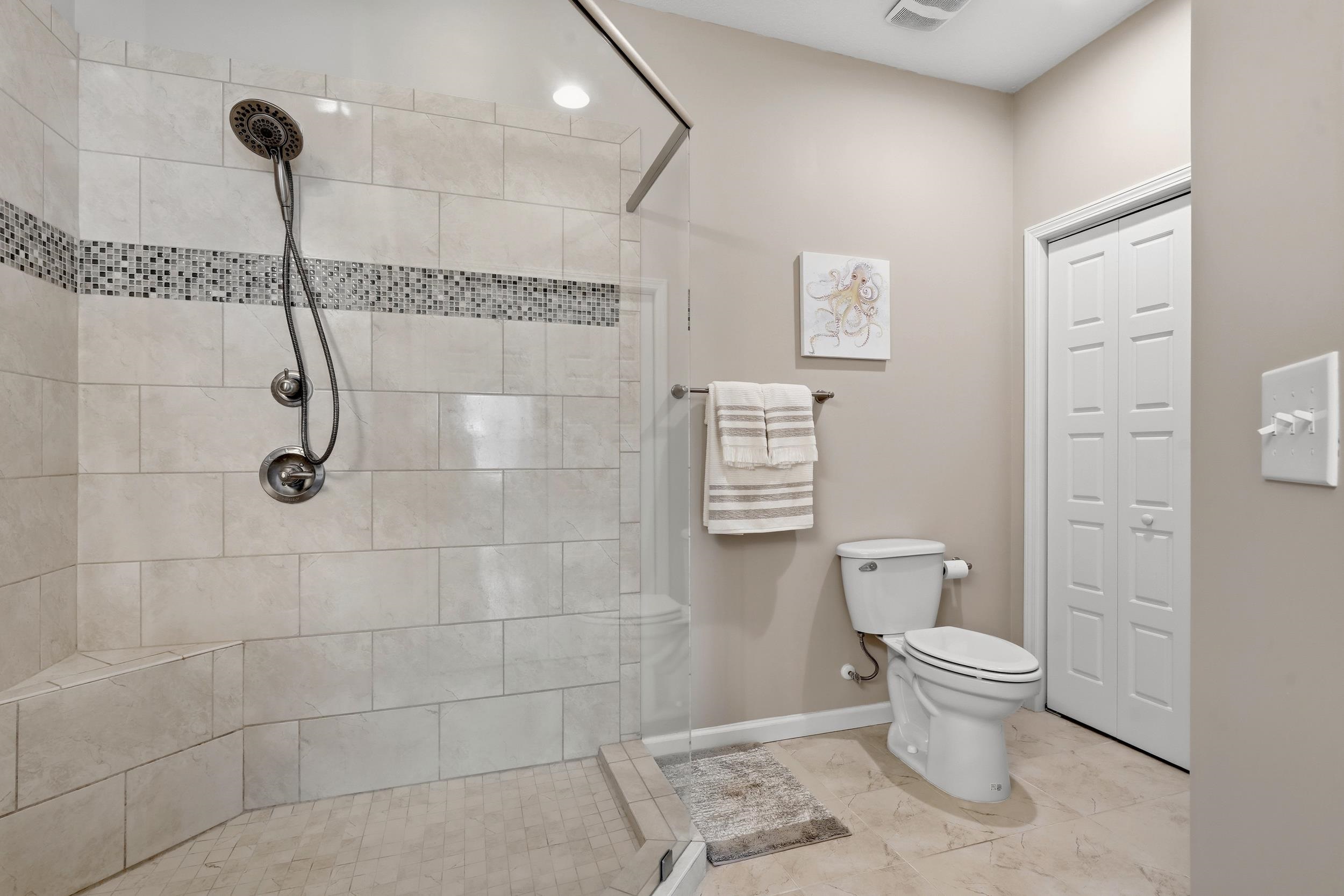 647 Sunnyside Dr. Property Photo 23