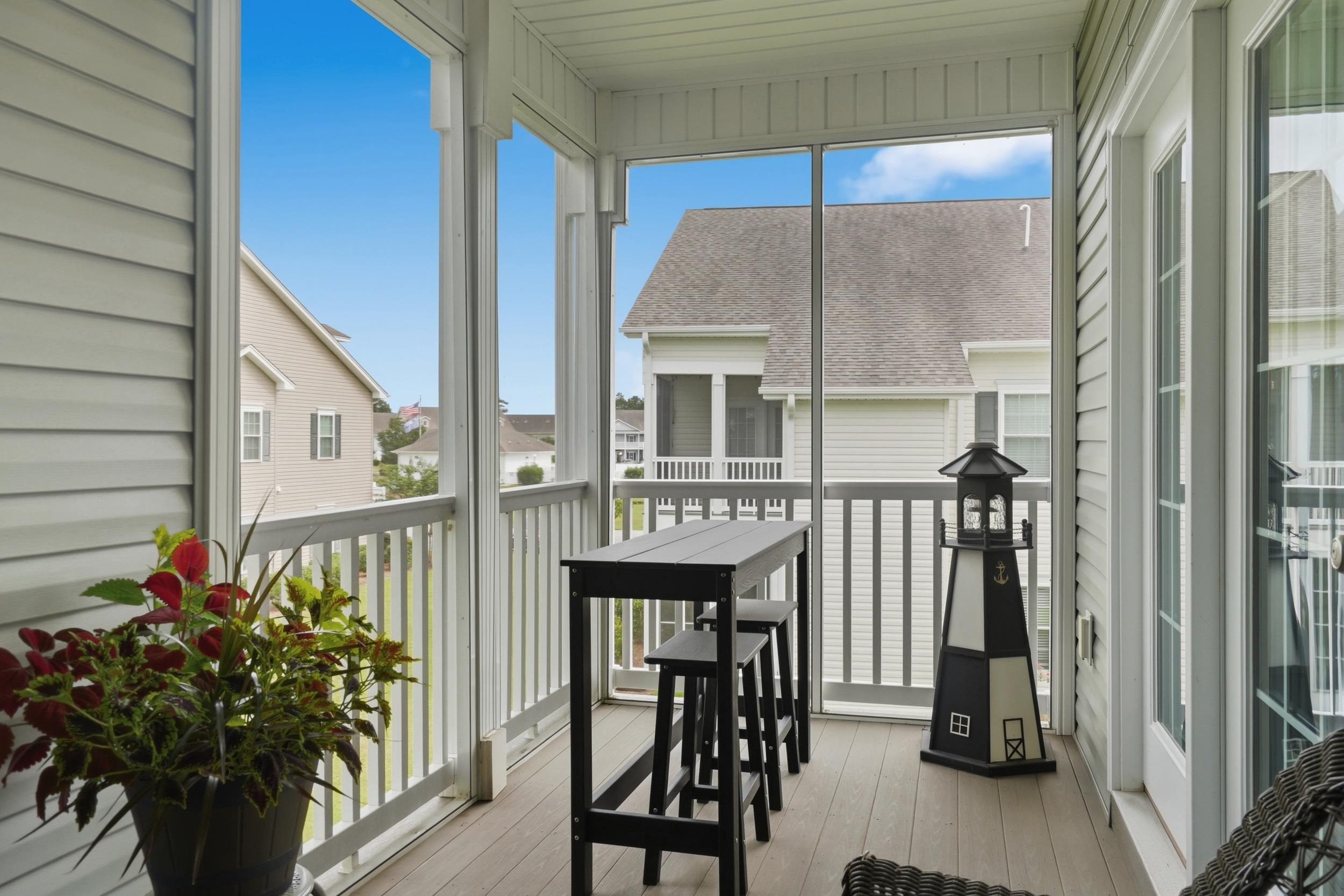 647 Sunnyside Dr. Property Photo 35