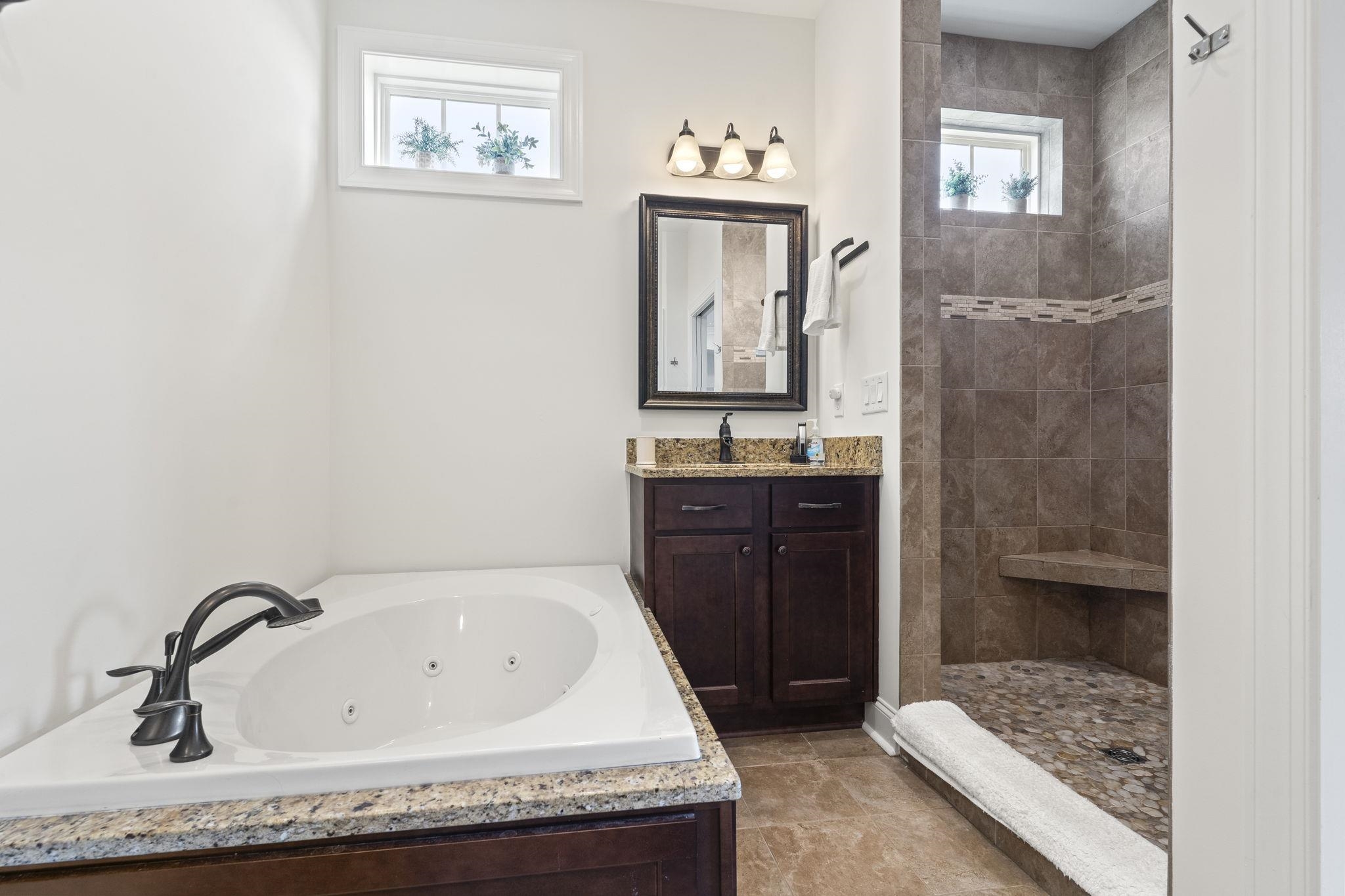 350 Harbour View Dr. Property Photo 18