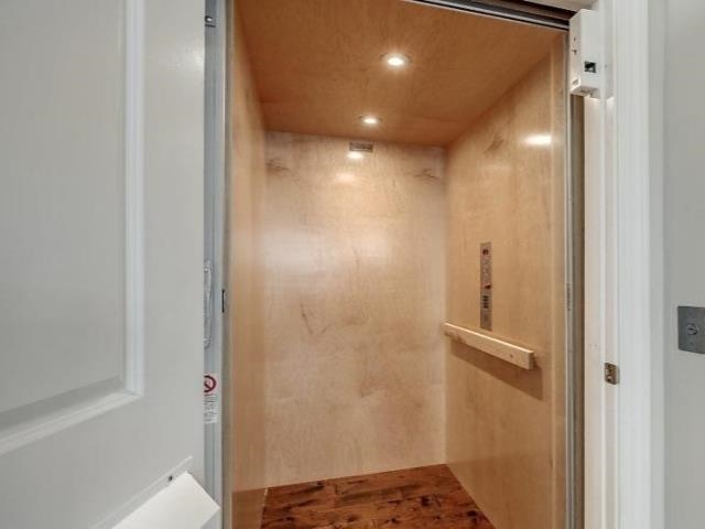 350 Harbour View Dr. Property Photo 25
