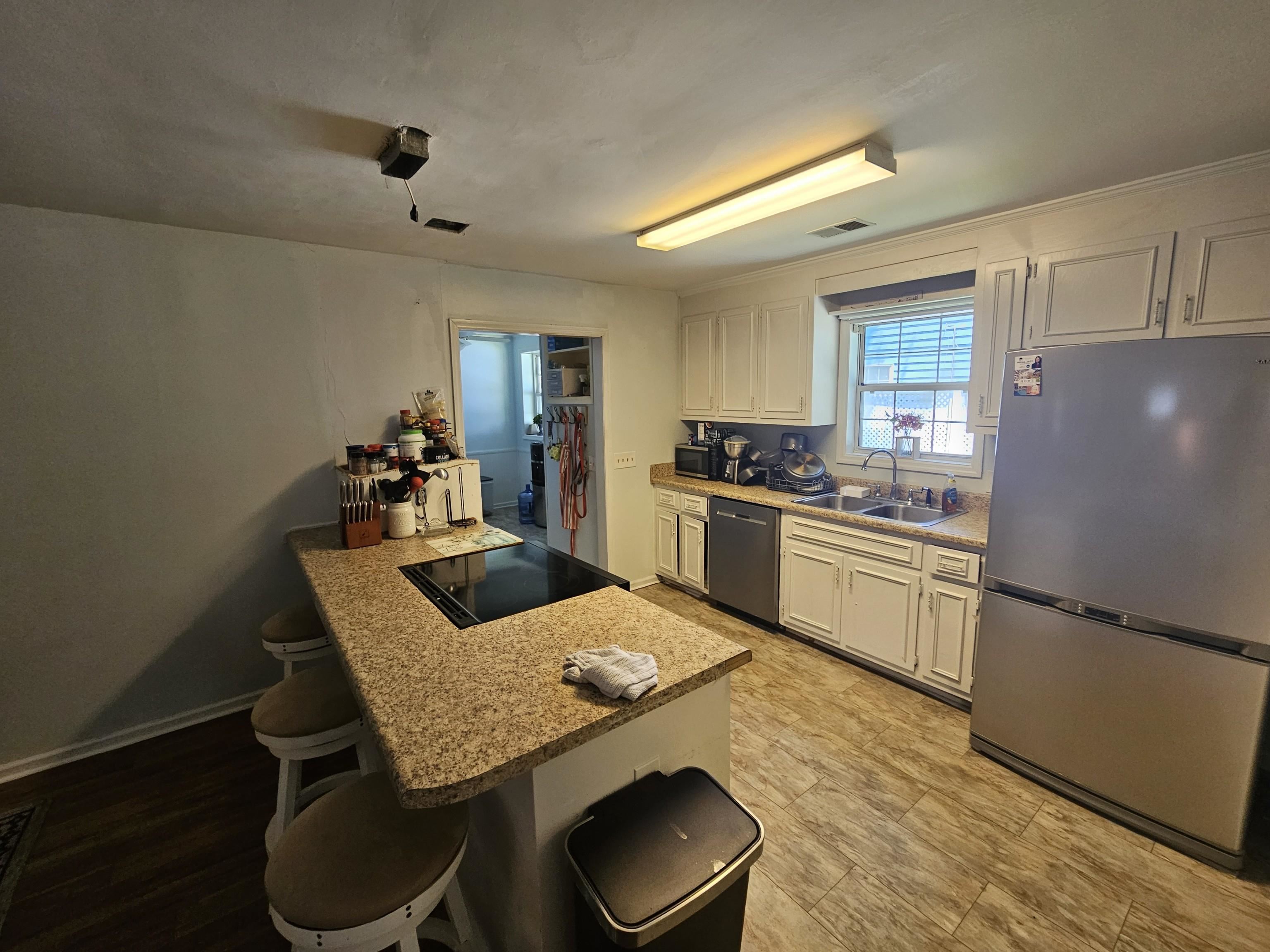 8587 Cedar Trace Dr. Property Photo 2