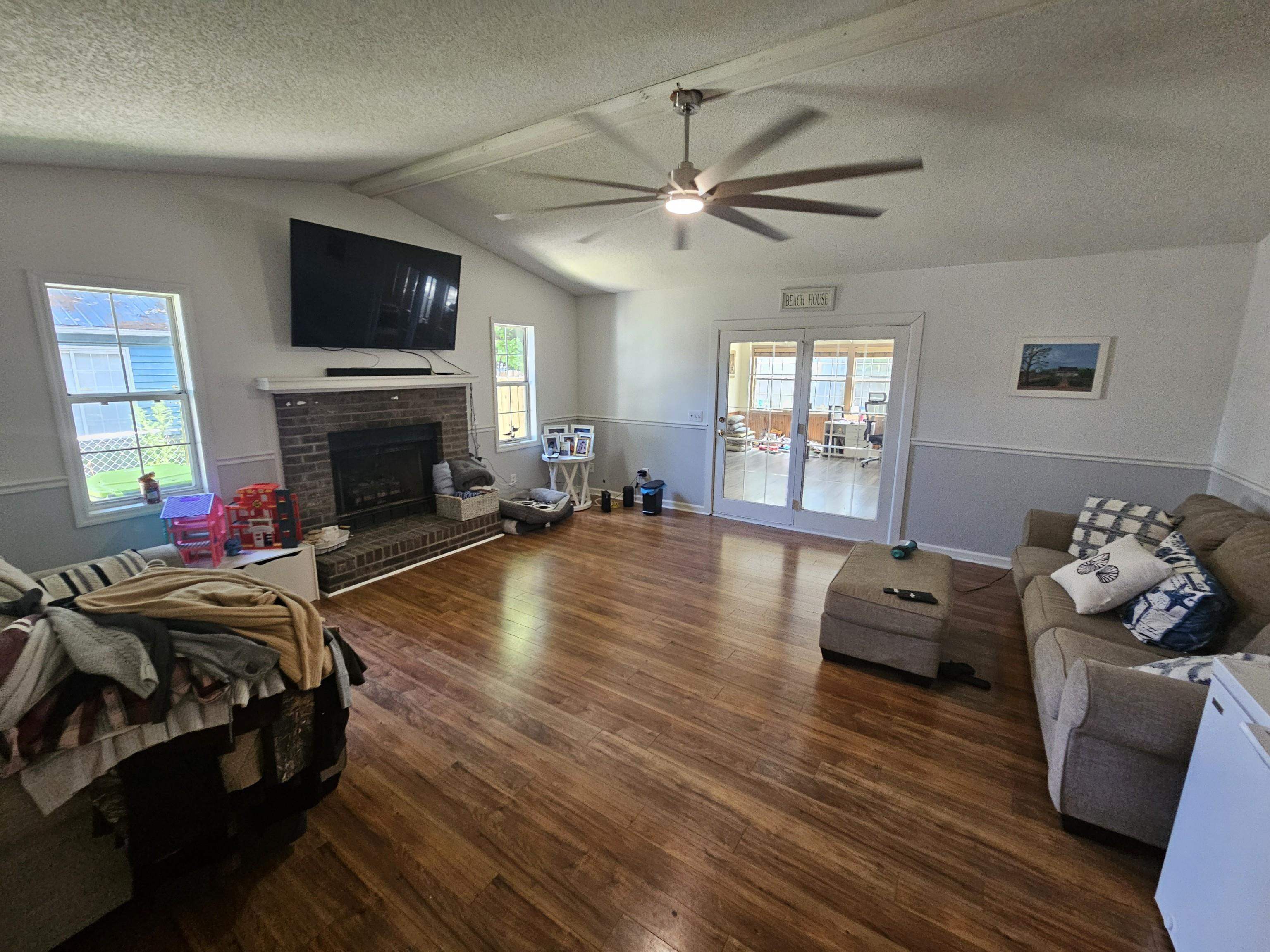 8587 Cedar Trace Dr. Property Photo 3
