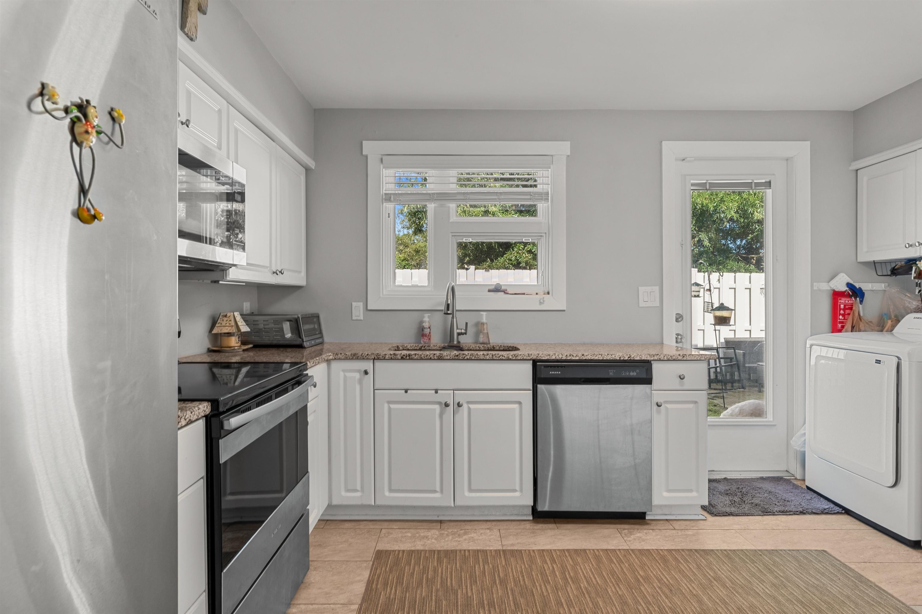 636 Hemlock Ave. Property Photo 18