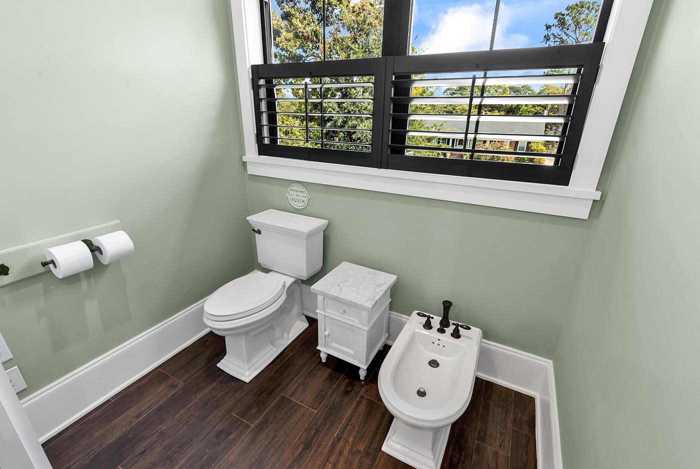 5627 Woodside Ave. Property Photo 36