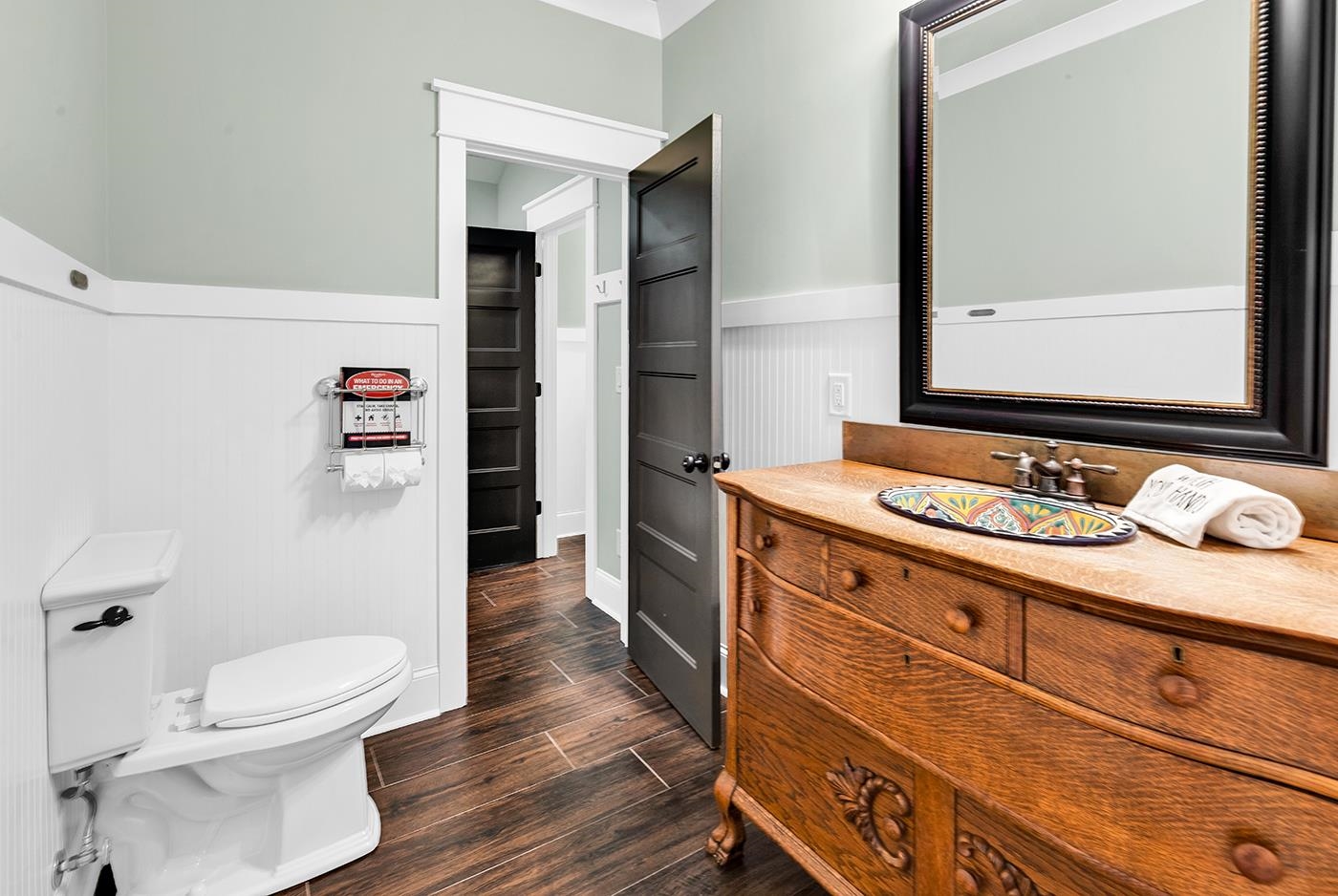 5627 Woodside Ave. Property Photo 49