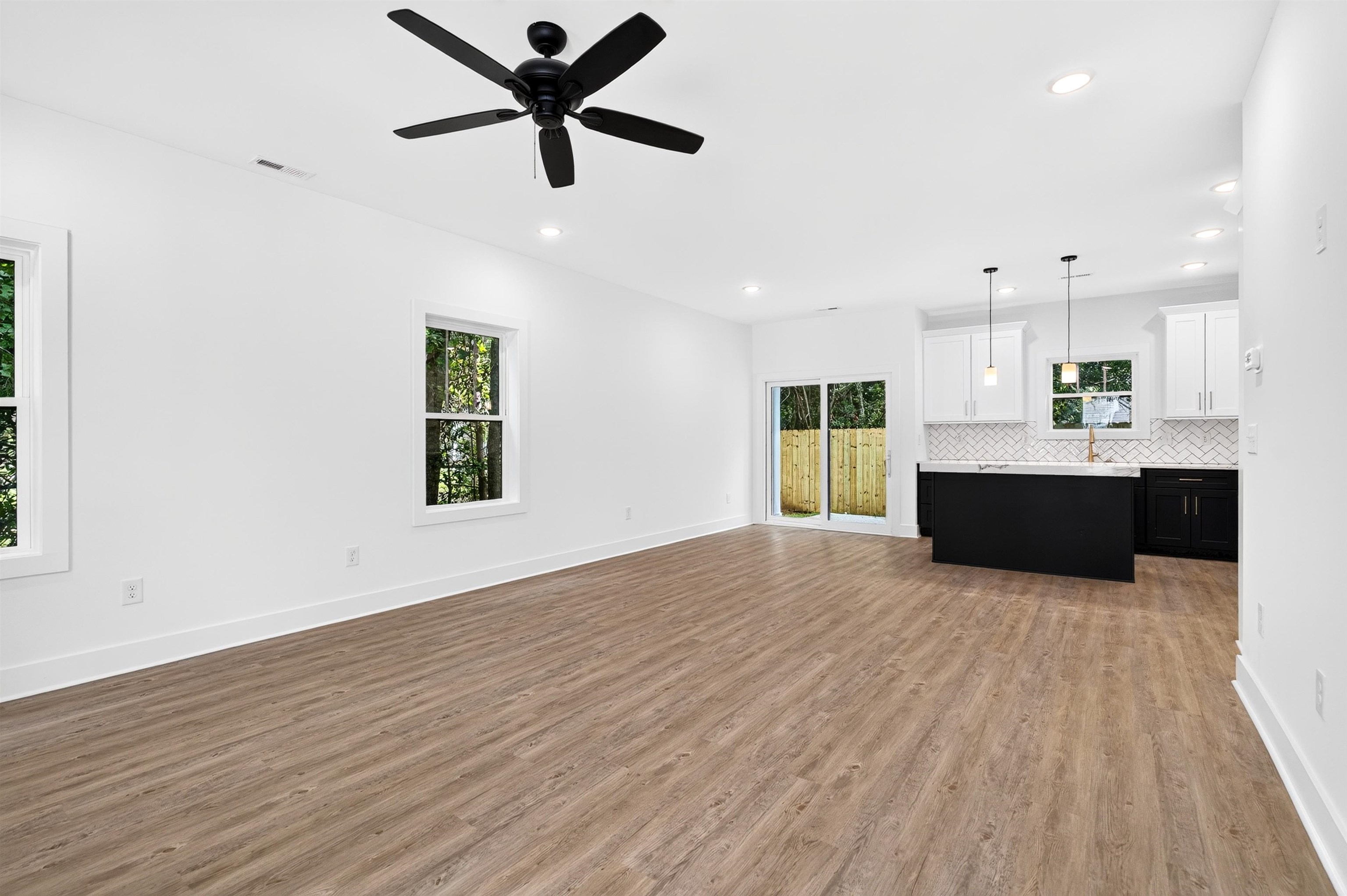 359 Sea Marsh Ave. Property Photo 5