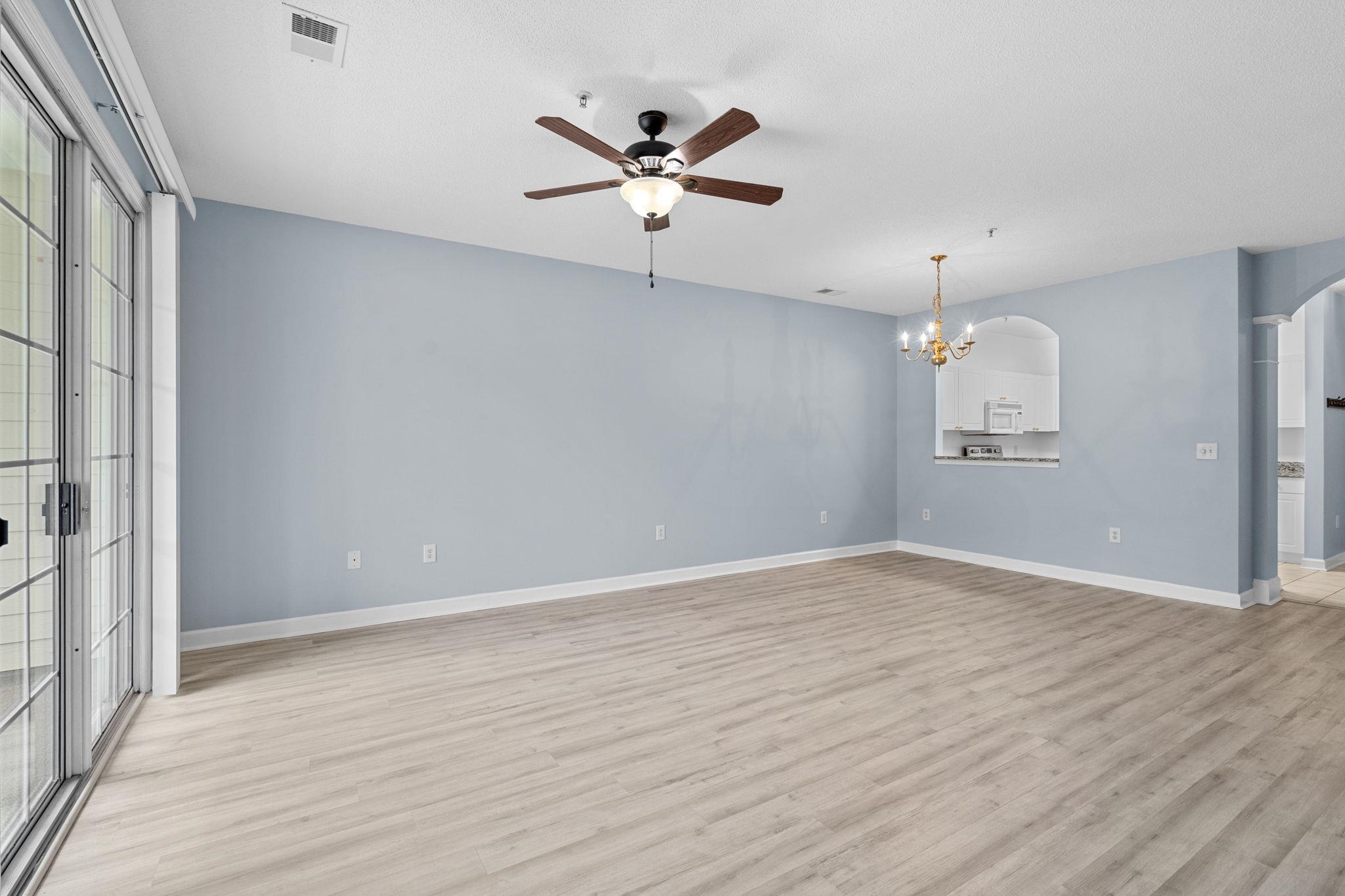 5825 Catalina Dr. Property Photo 18