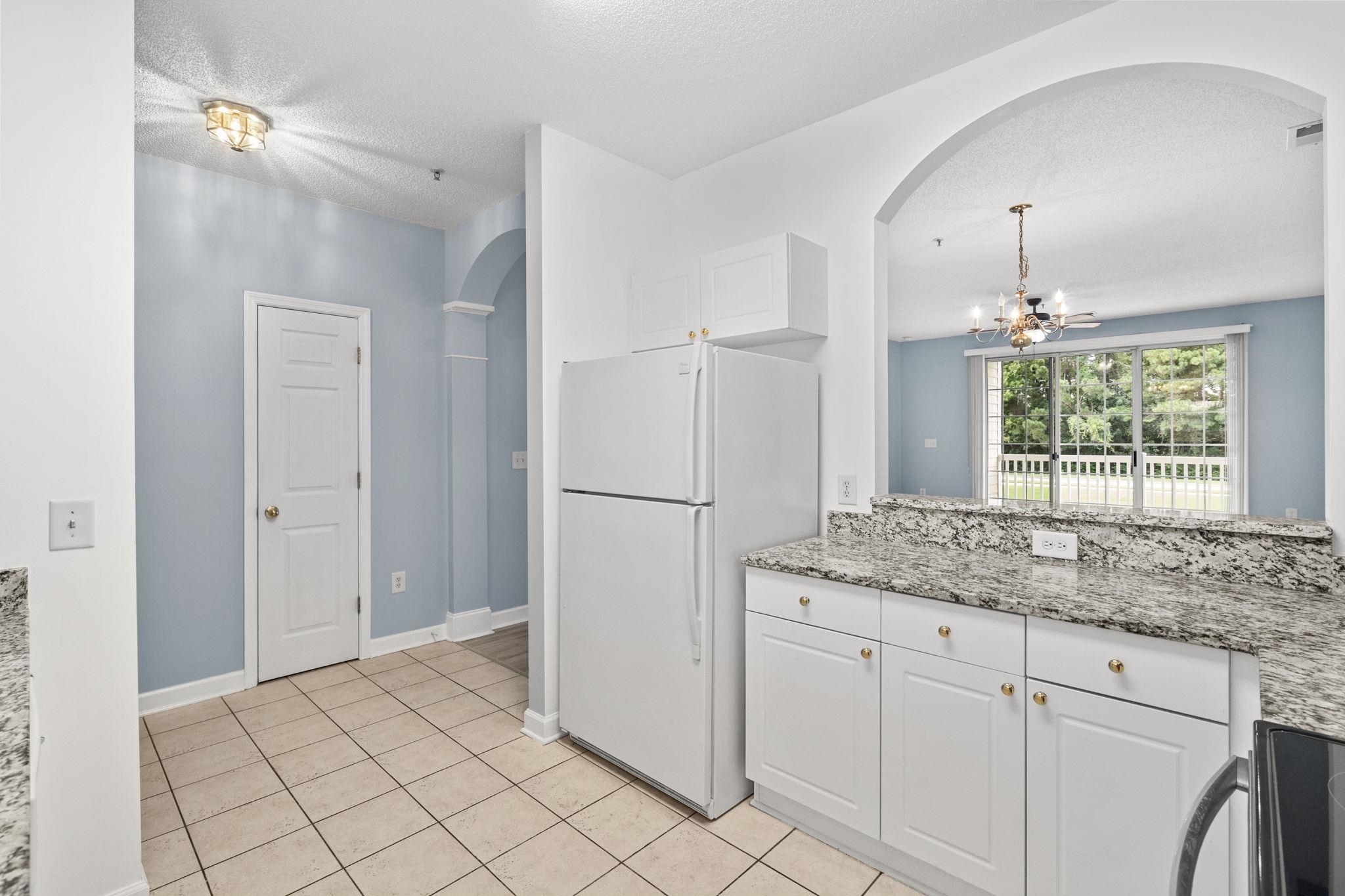 5825 Catalina Dr. Property Photo 27