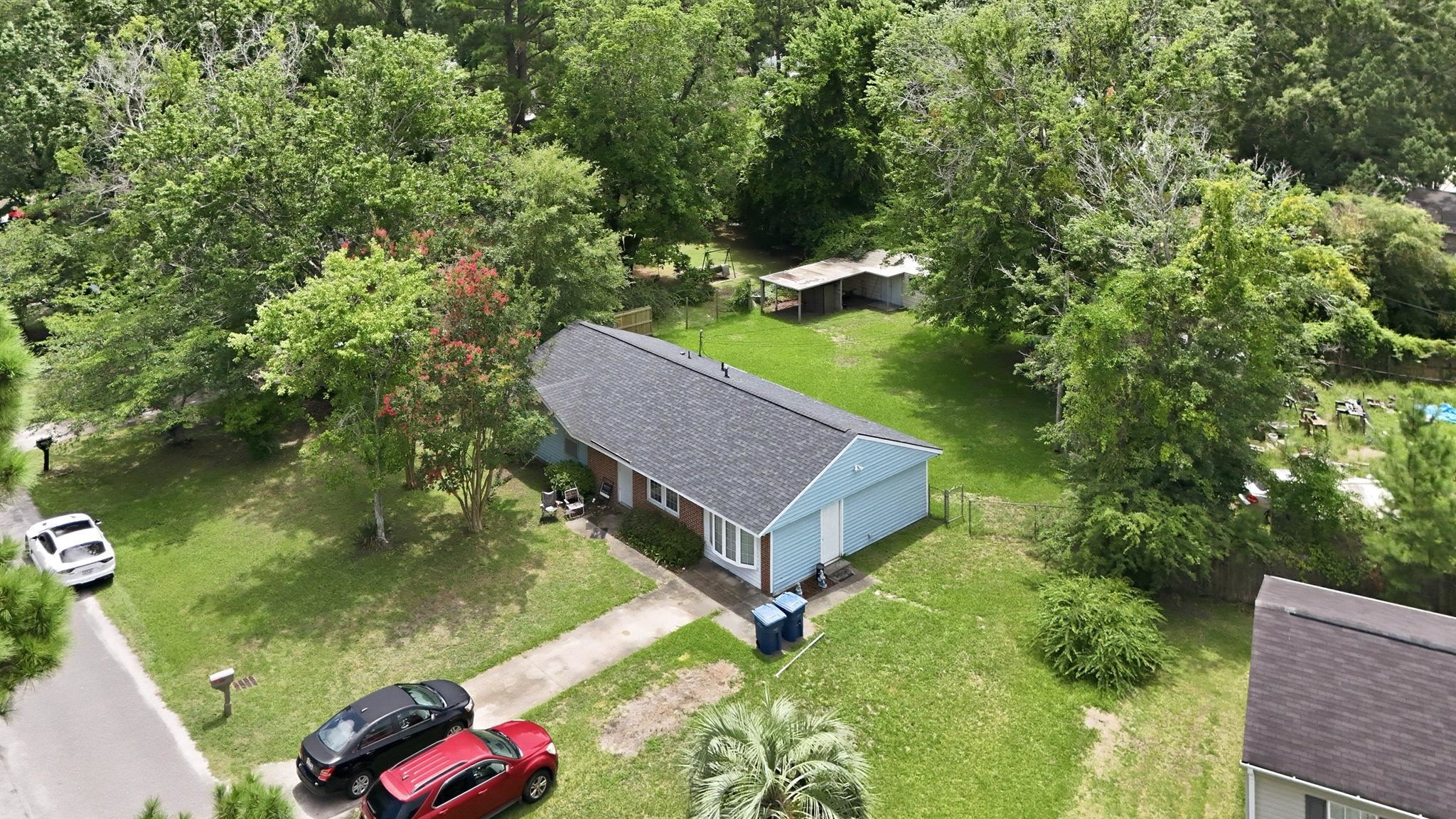 1261 Naylor Ave. Property Photo 4