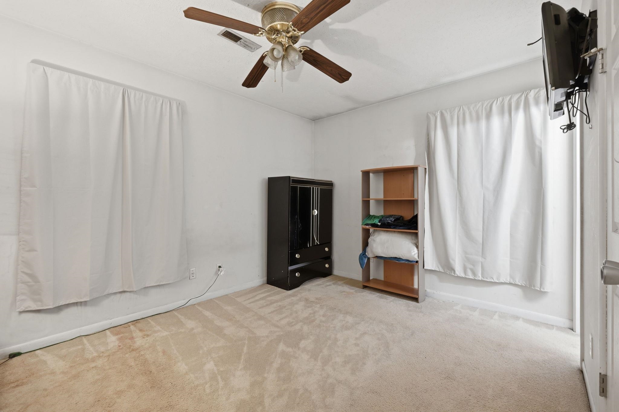 1261 Naylor Ave. Property Photo 19