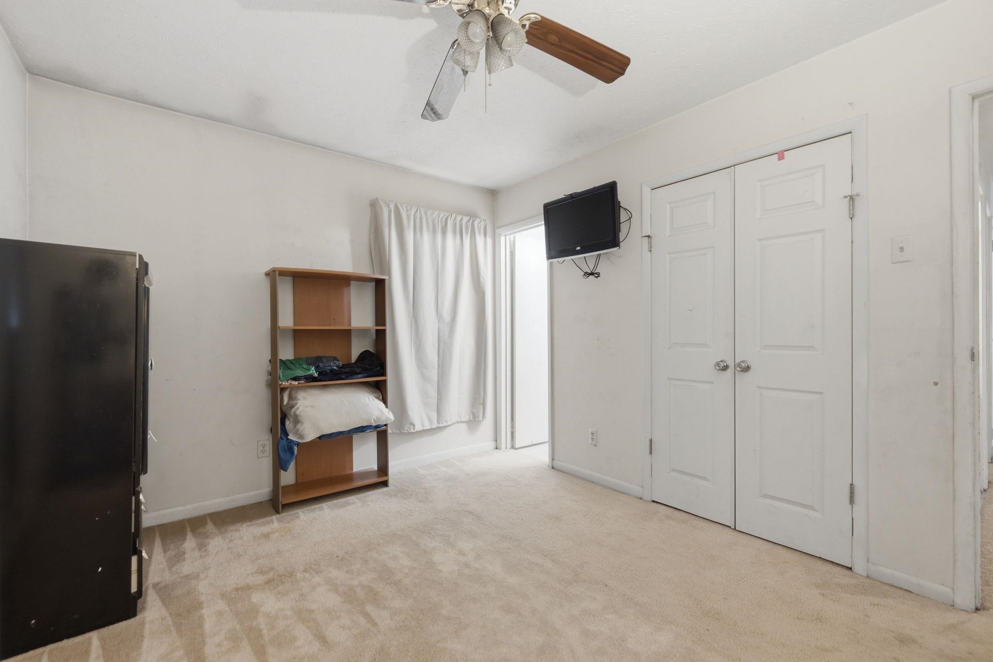 1261 Naylor Ave. Property Photo 21