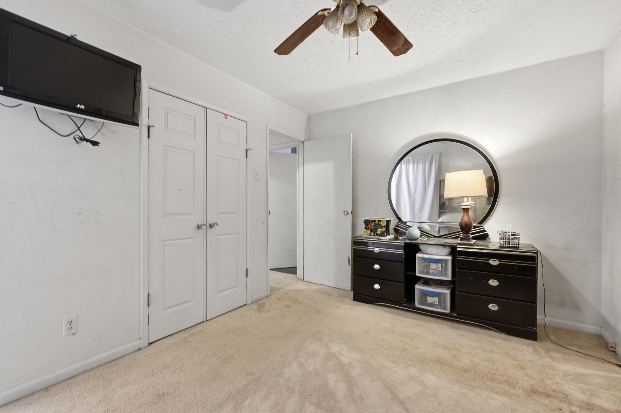 1261 Naylor Ave. Property Photo 22