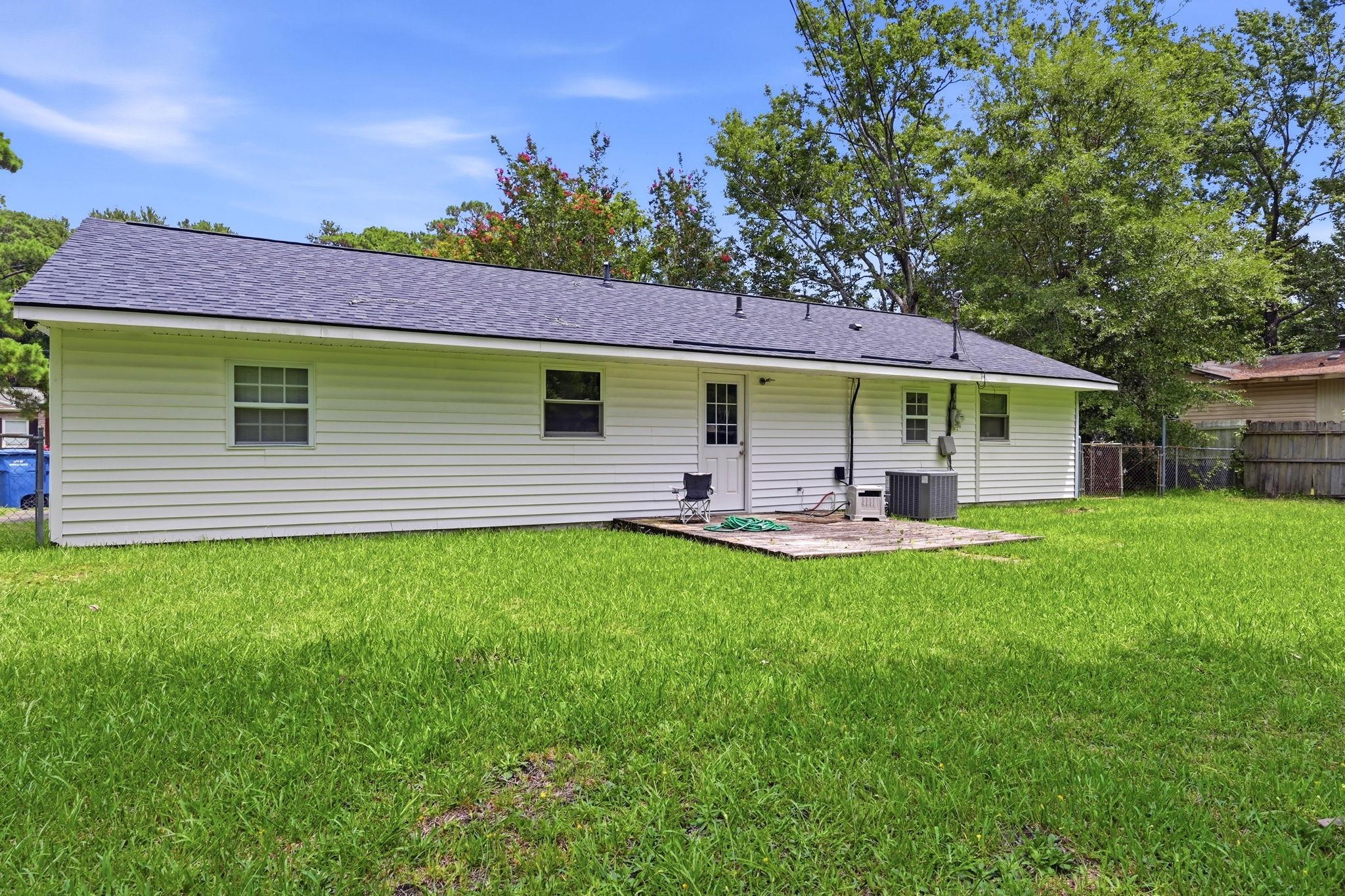 1261 Naylor Ave. Property Photo 27