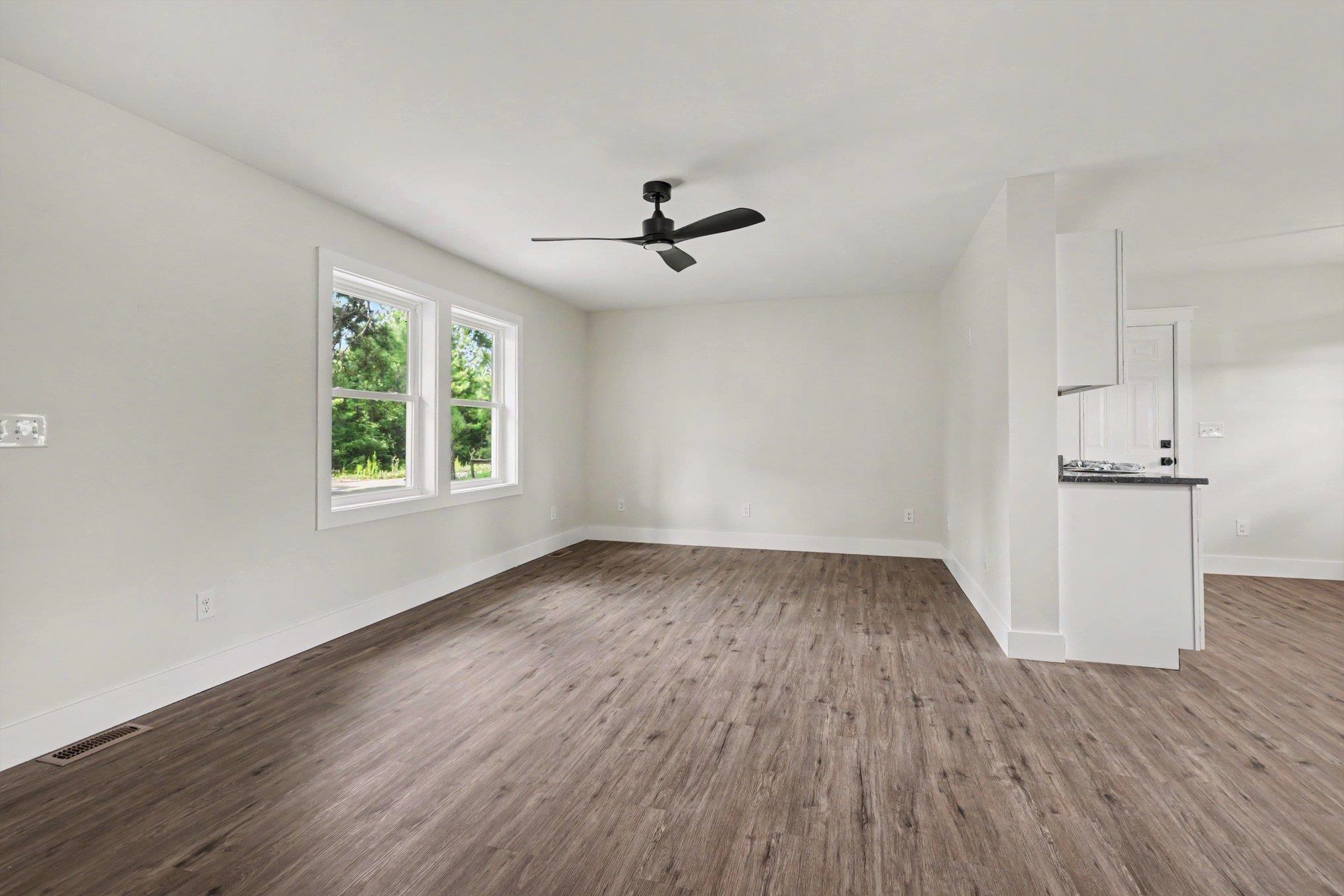 88 Juniper Pl. Property Photo 10