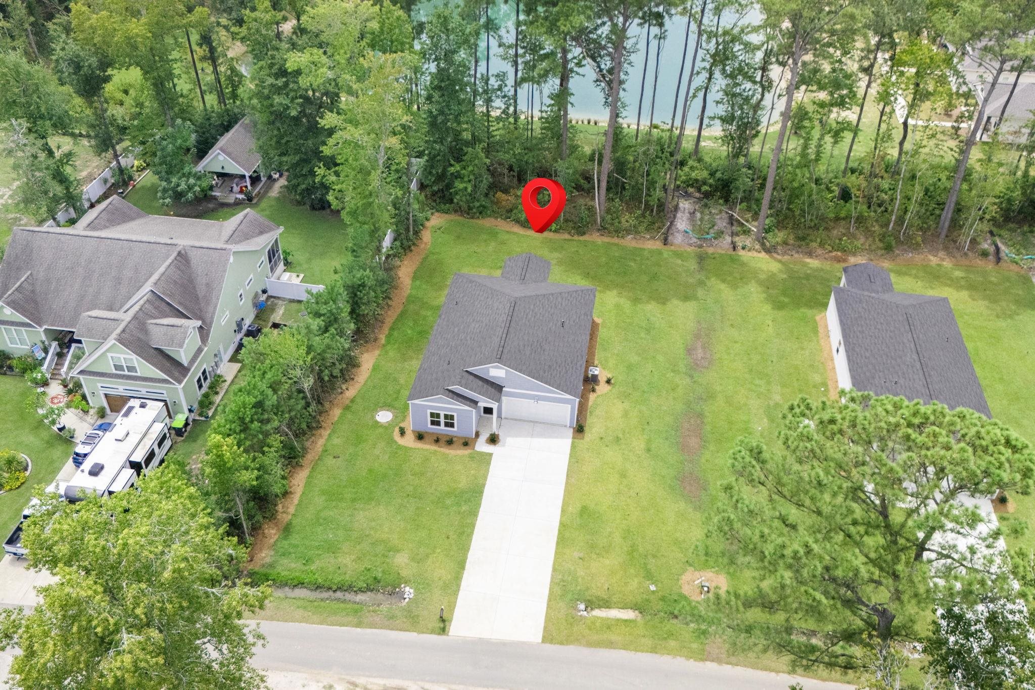 1039 Harbor Dr. Property Photo 2