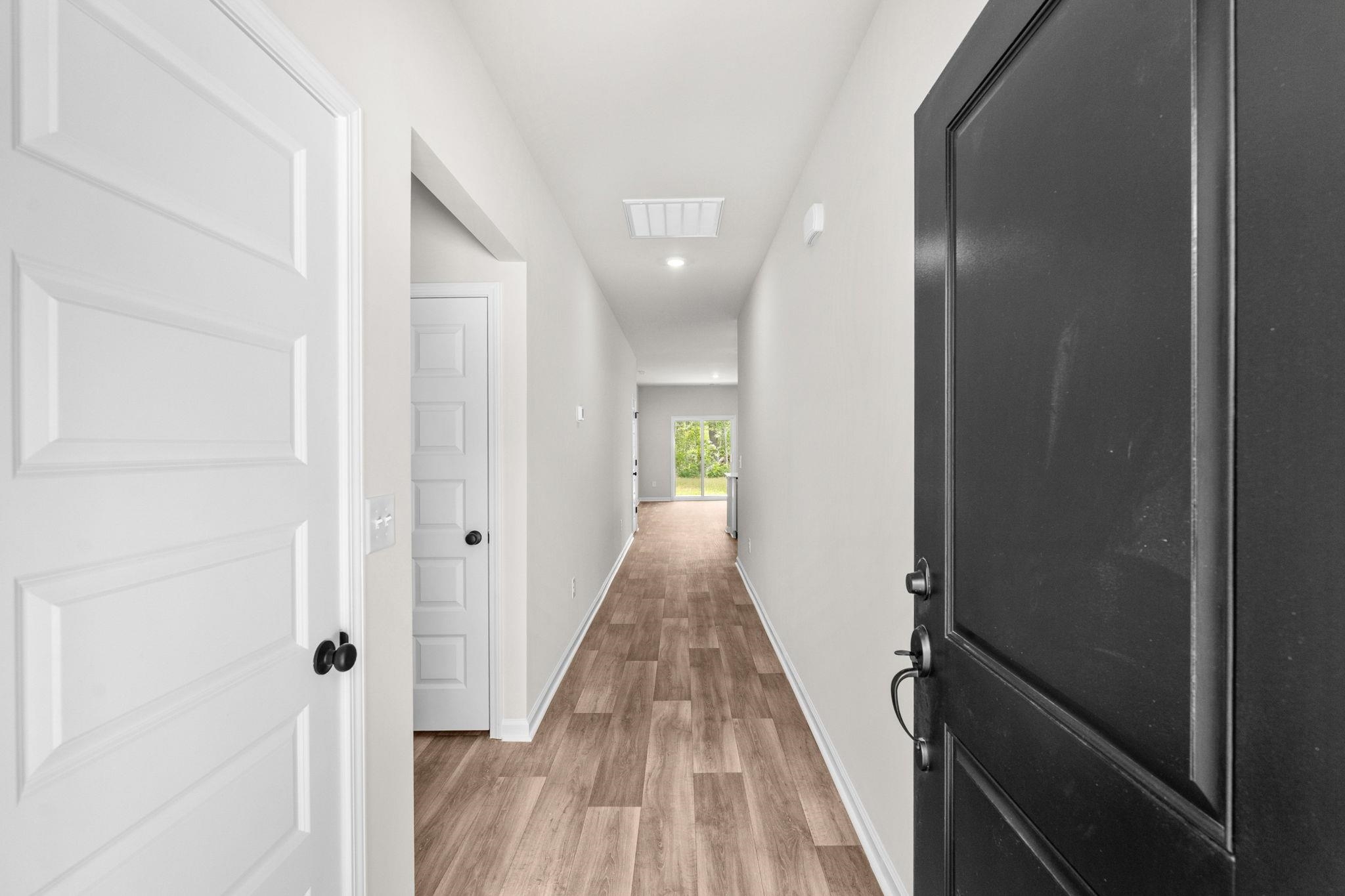 1039 Harbor Dr. Property Photo 5