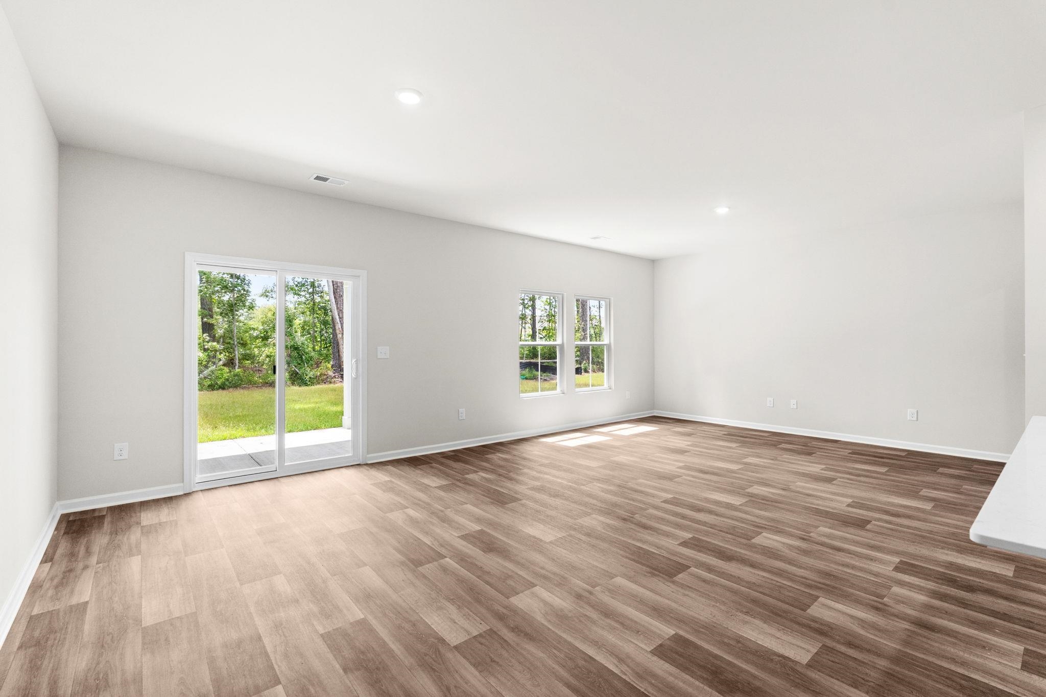 1039 Harbor Dr. Property Photo 7